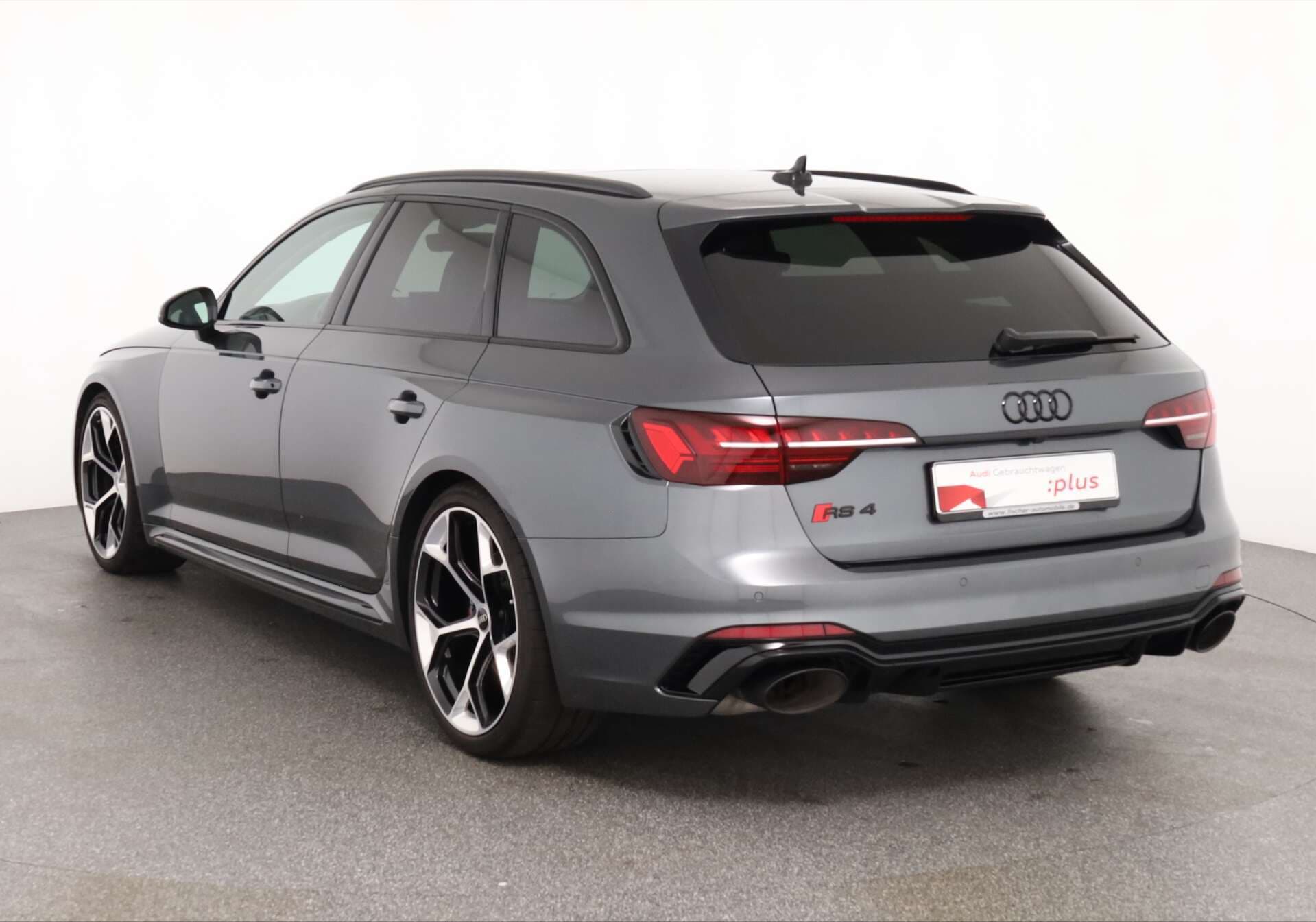 AUDI RS4 Avant, photo 3 sur 17