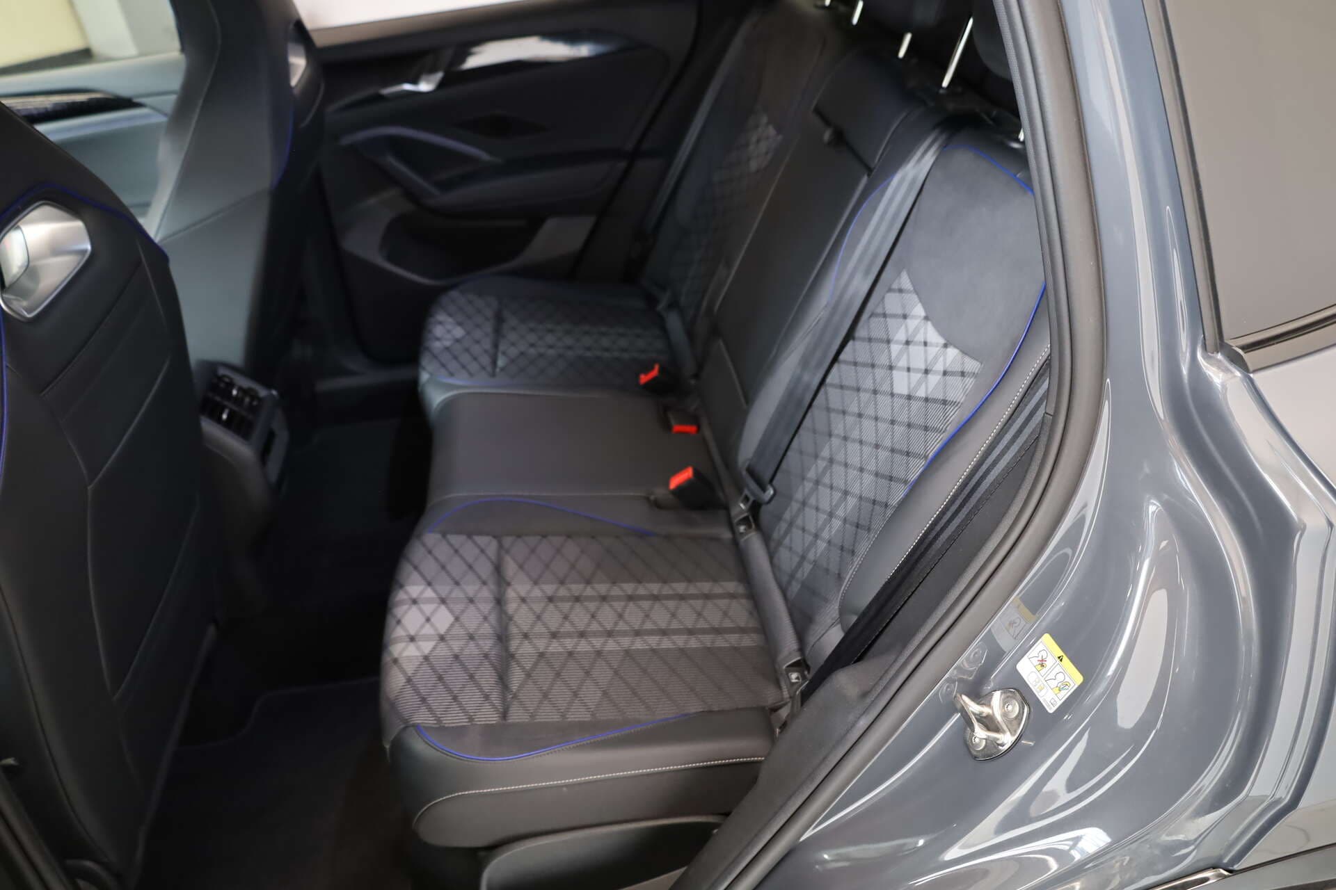 VOLKSWAGEN Tiguan, photo 14 sur 17