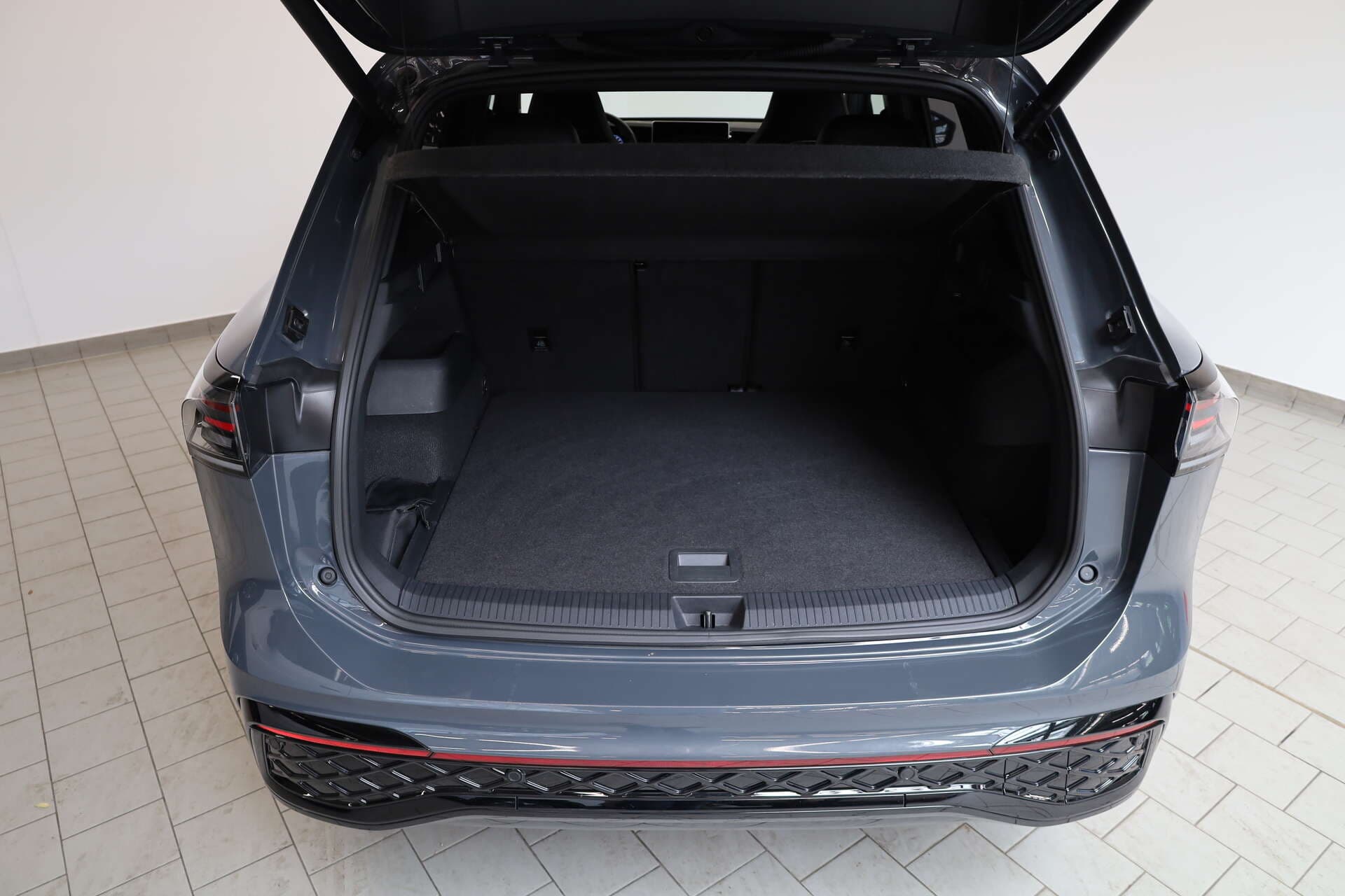 VOLKSWAGEN Tiguan, photo 15 sur 17
