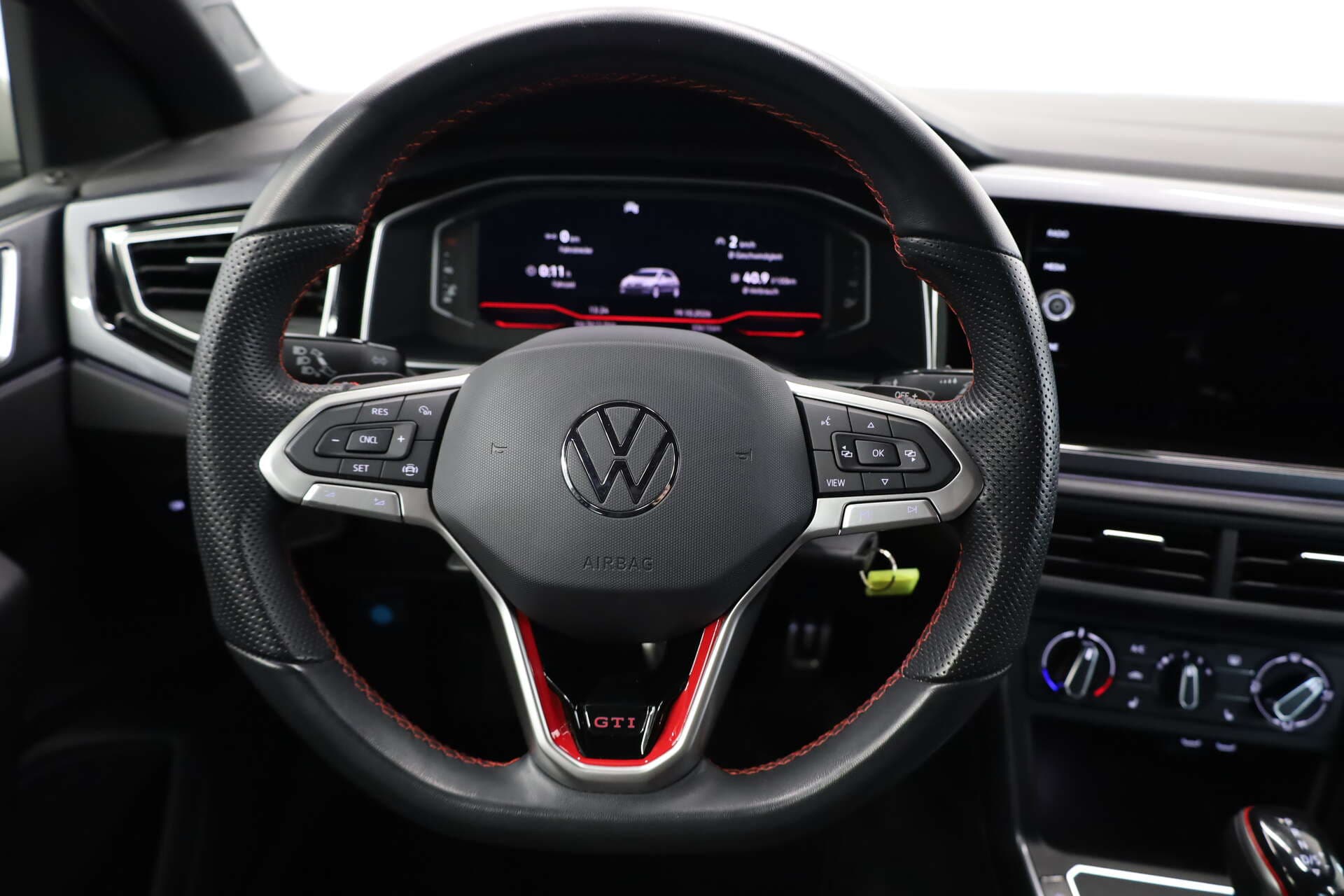 VOLKSWAGEN Polo, photo 7 sur 16