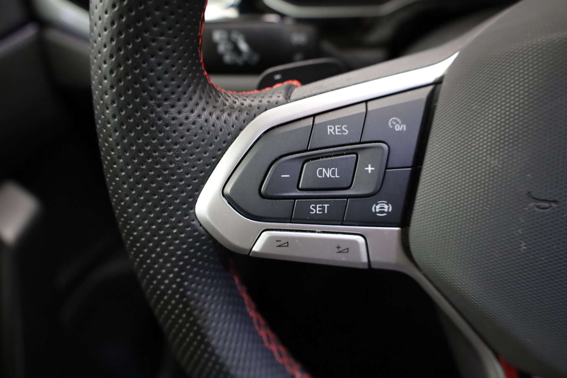 VOLKSWAGEN Polo, photo 9 sur 16