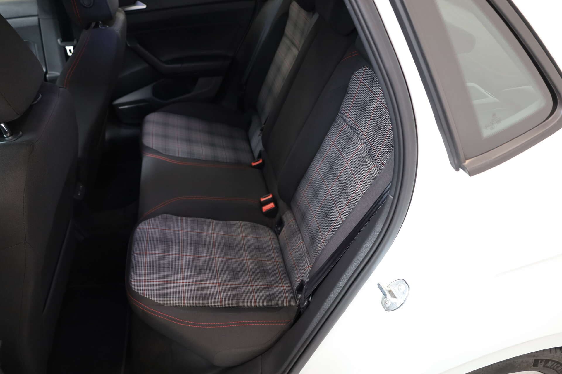 VOLKSWAGEN Polo, photo 14 sur 16
