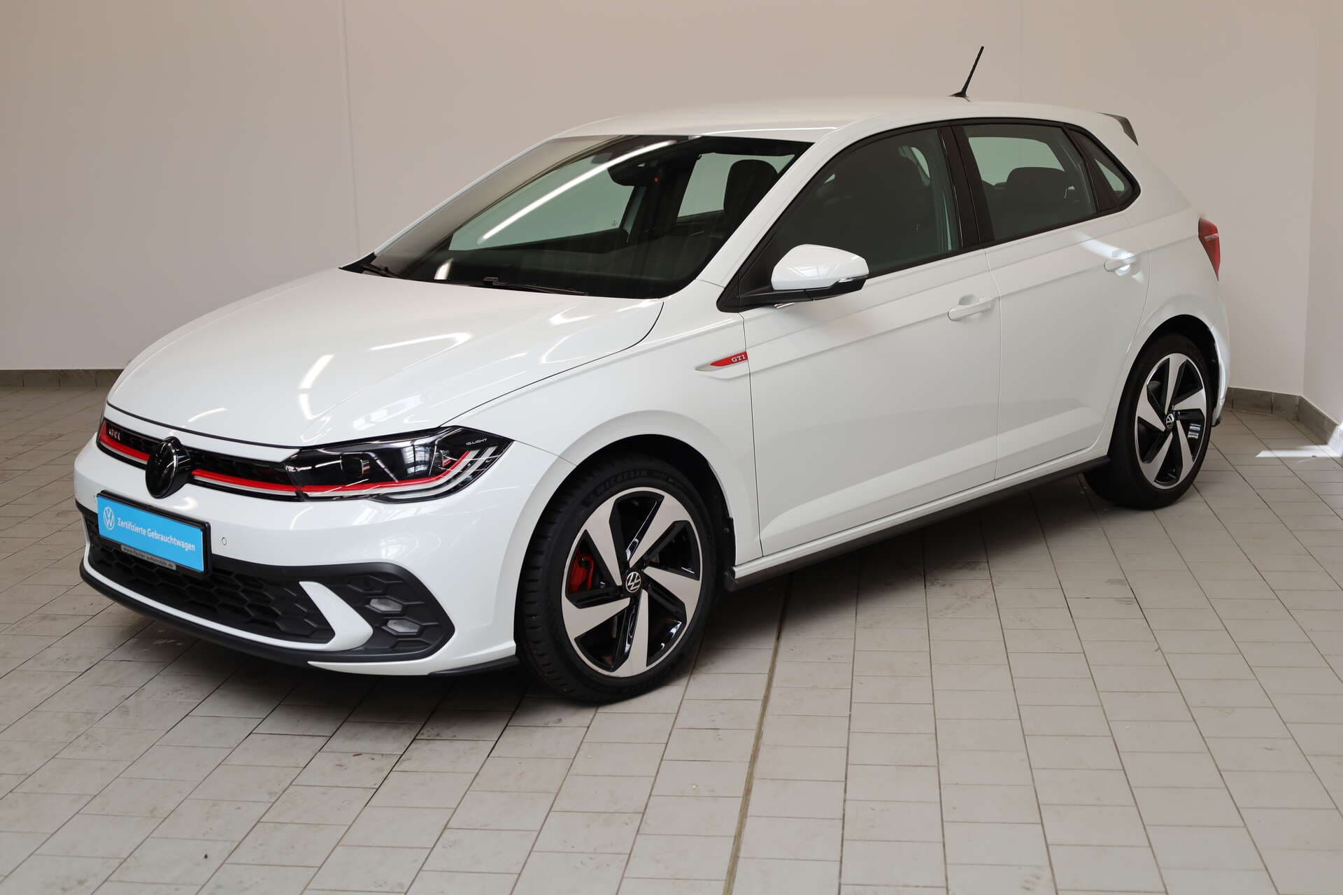 VOLKSWAGEN Polo, photo 1 sur 16