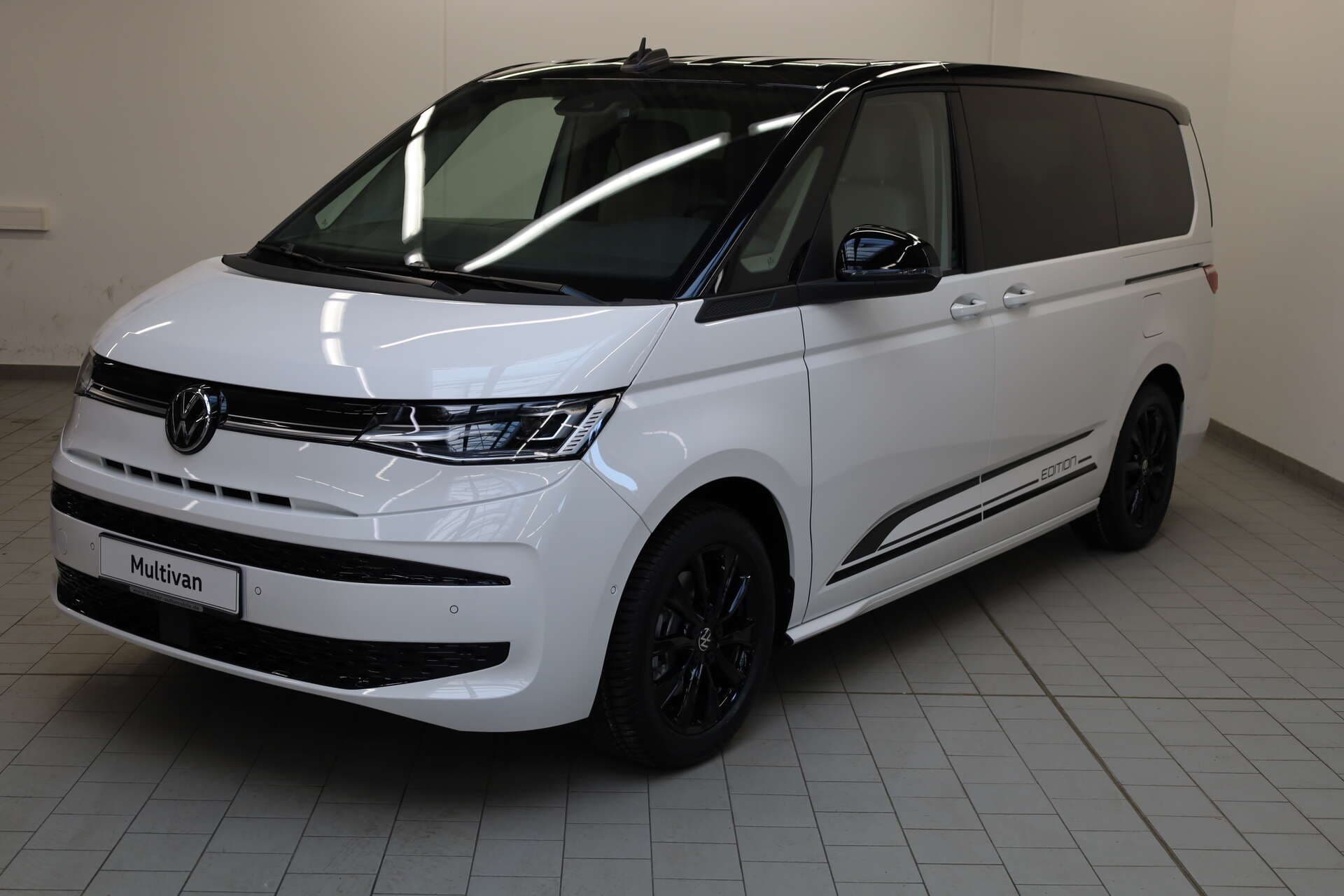 VOLKSWAGEN NUTZFAHRZEUGE T7 Multivan LÜ, photo 1 sur 17