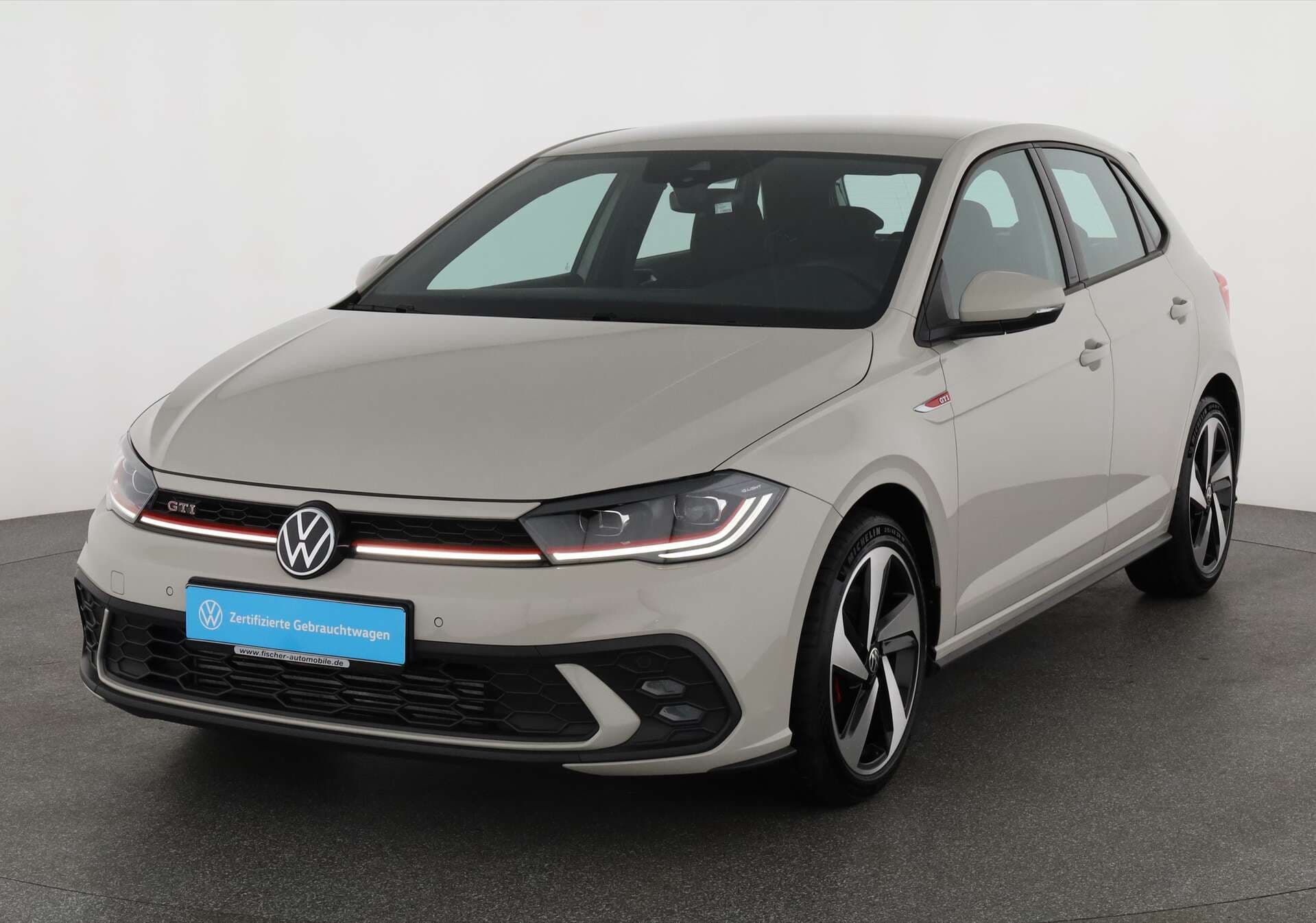 VOLKSWAGEN Polo, photo 1 sur 17