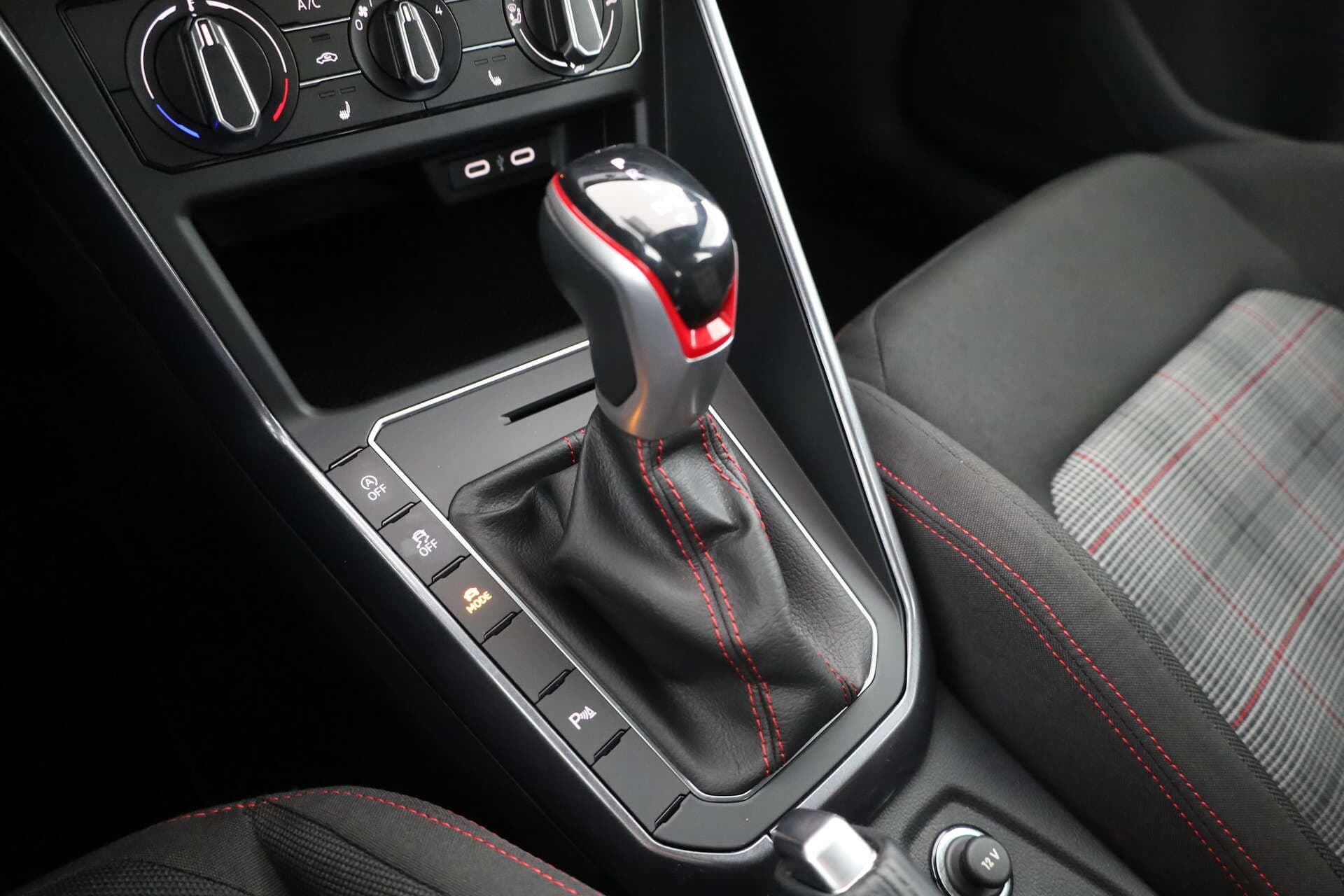 VOLKSWAGEN Polo, photo 17 sur 17