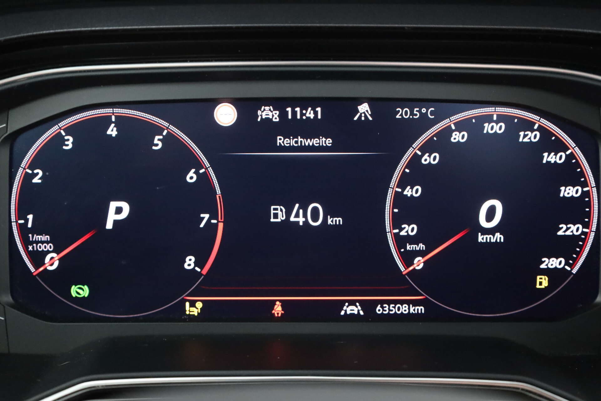 VOLKSWAGEN Polo, photo 14 sur 17