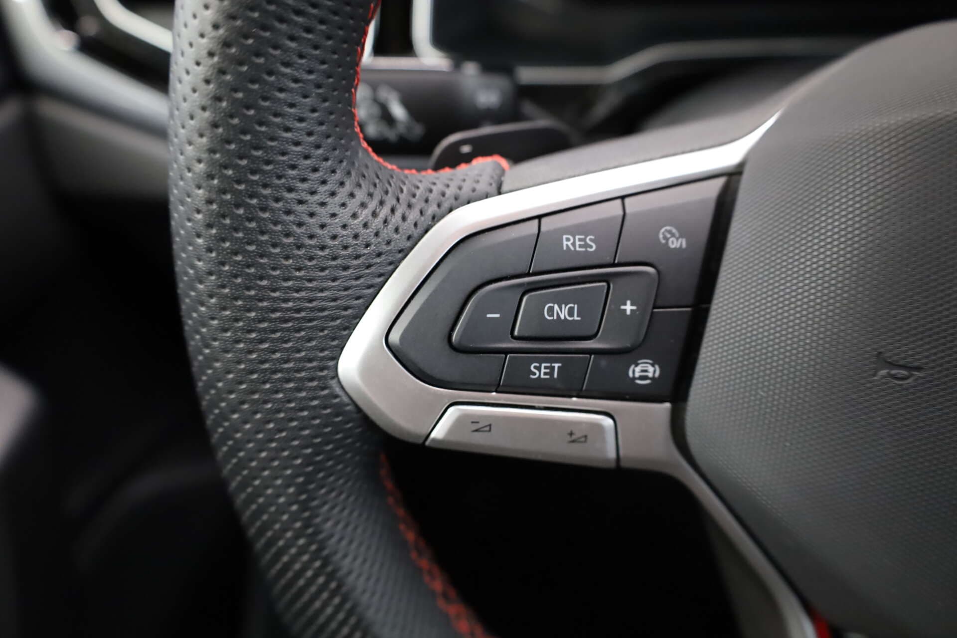 VOLKSWAGEN Polo, photo 9 sur 16