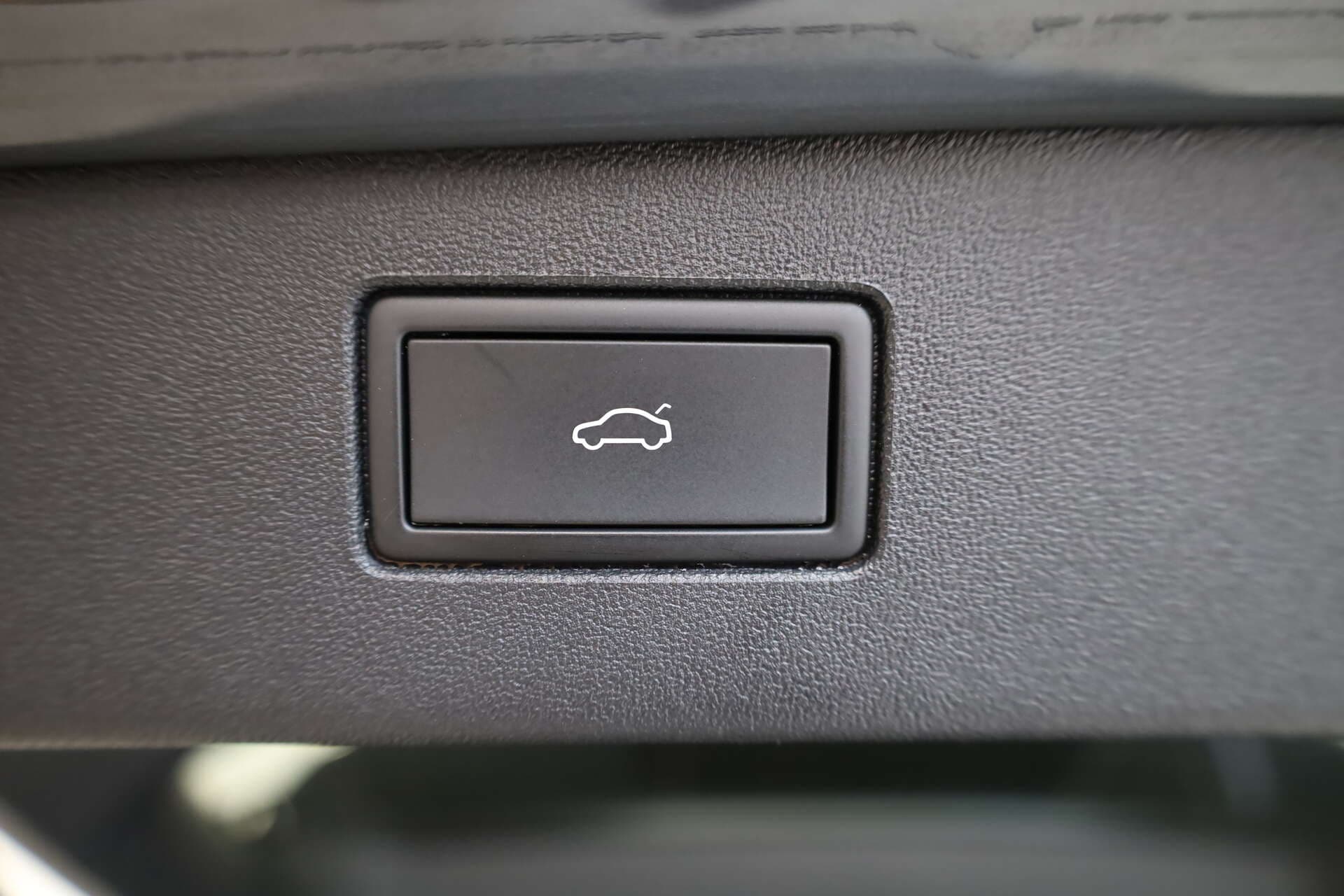 VOLKSWAGEN Tiguan, photo 16 sur 17