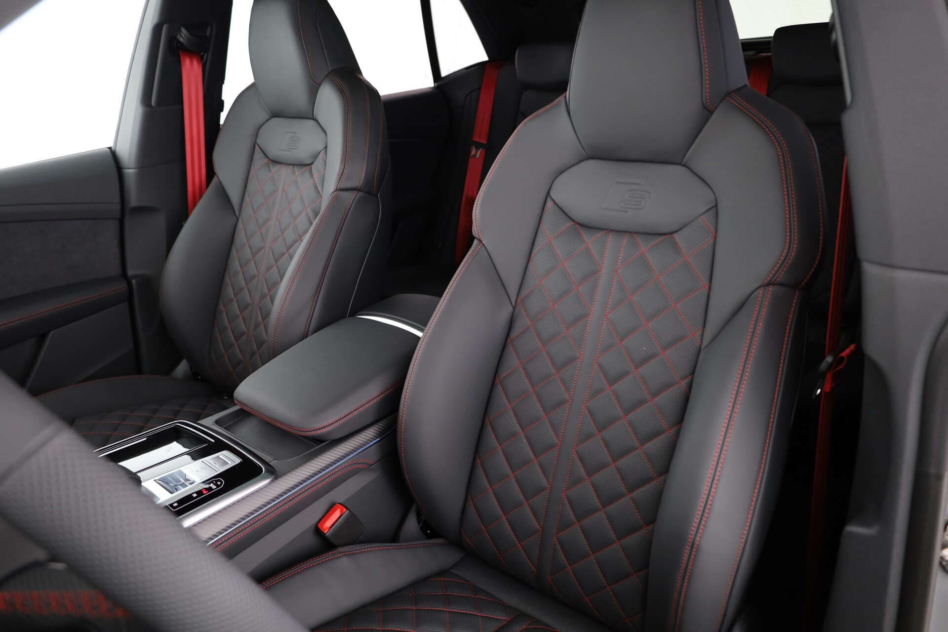 AUDI SQ8, photo 9 sur 17