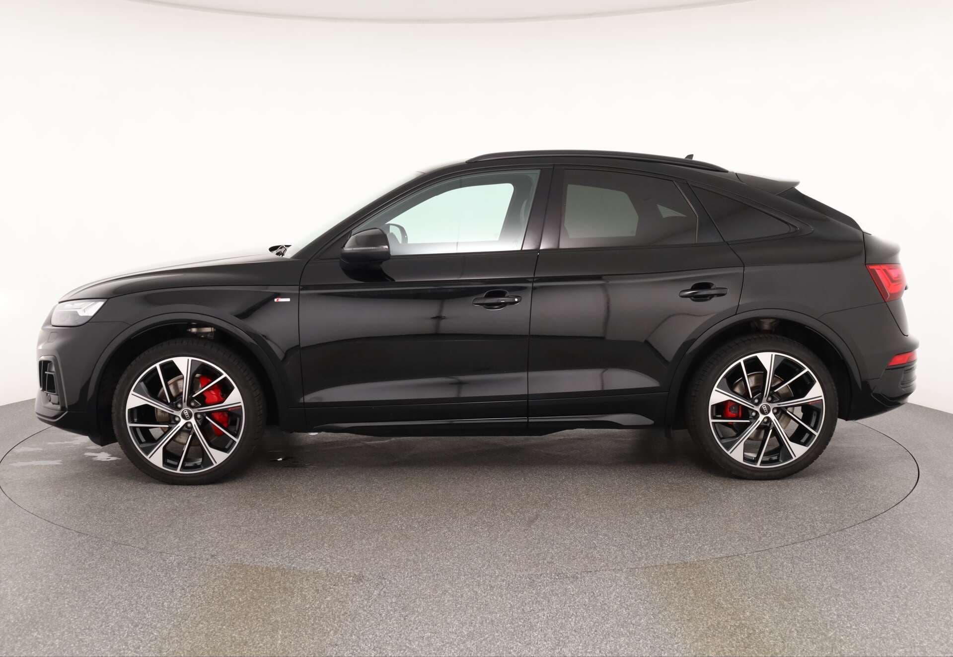 AUDI Q5 Sportback, photo 4 sur 17