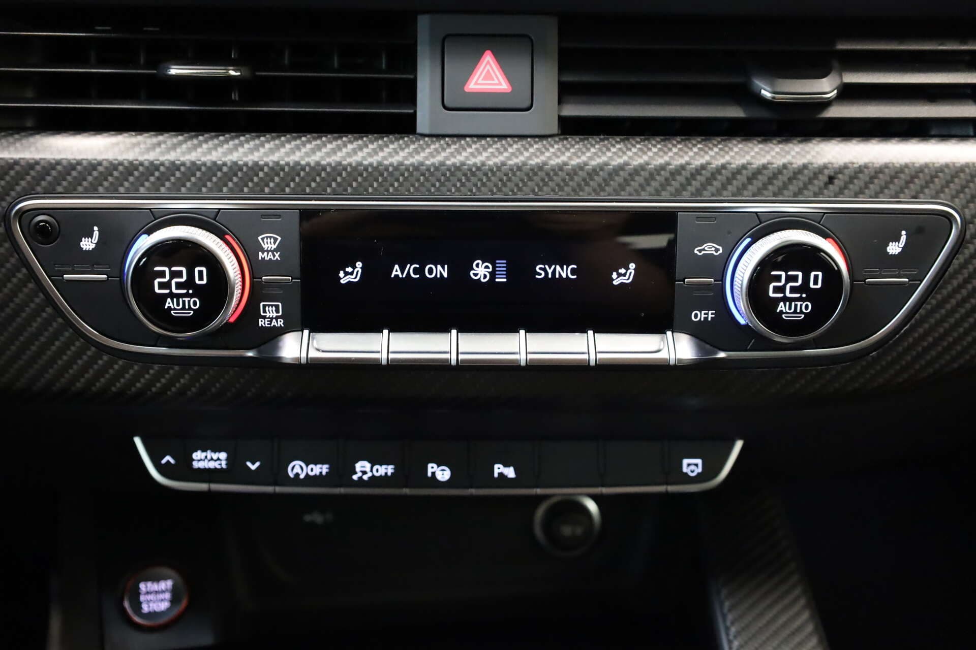 AUDI RS4 Avant, photo 16 sur 17
