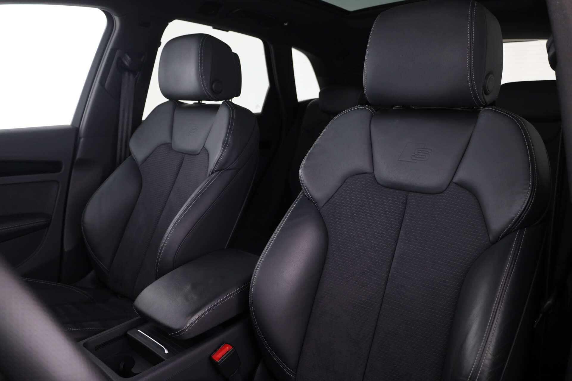 AUDI Q5, photo 9 sur 17