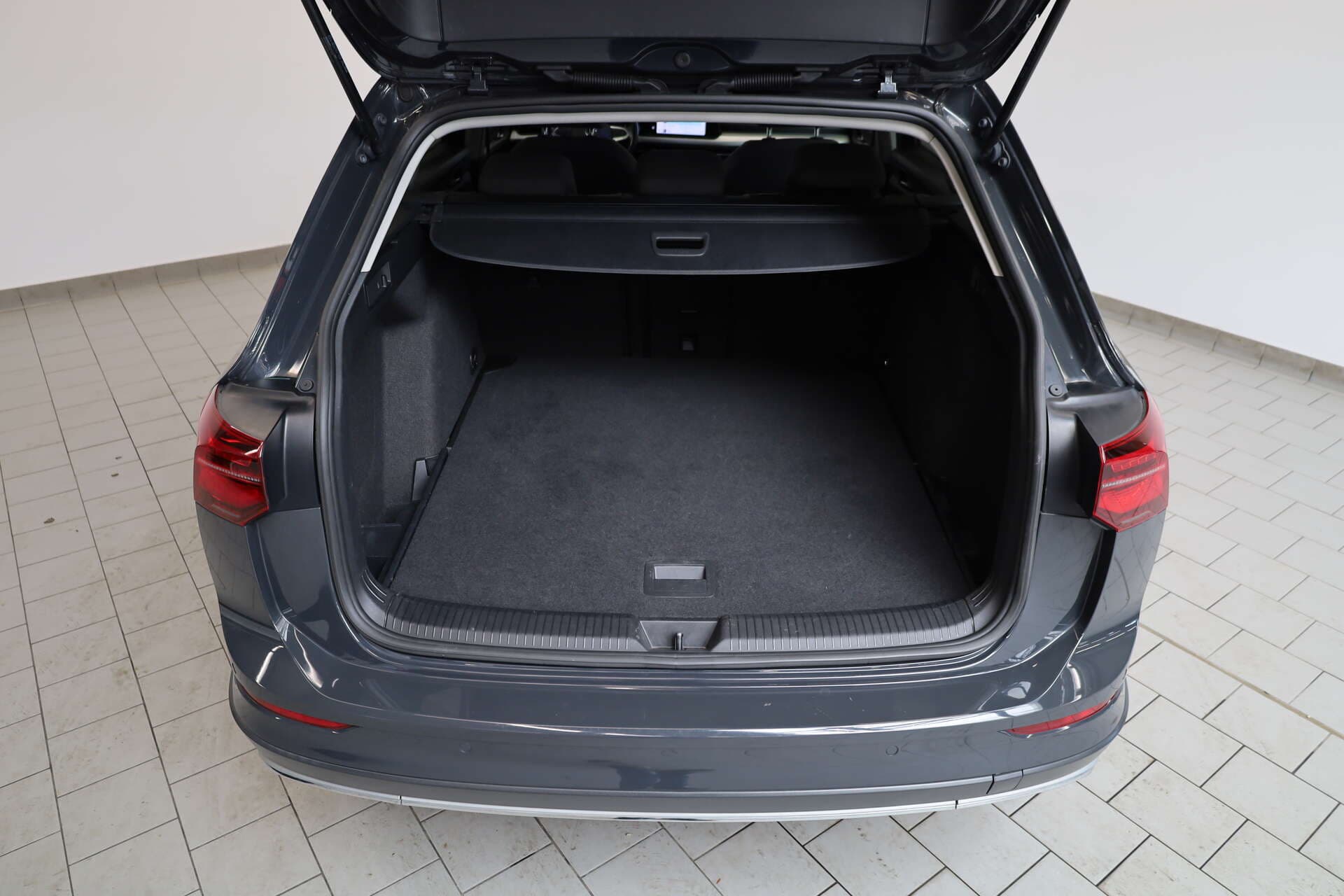 VOLKSWAGEN Golf Variant, photo 15 sur 16