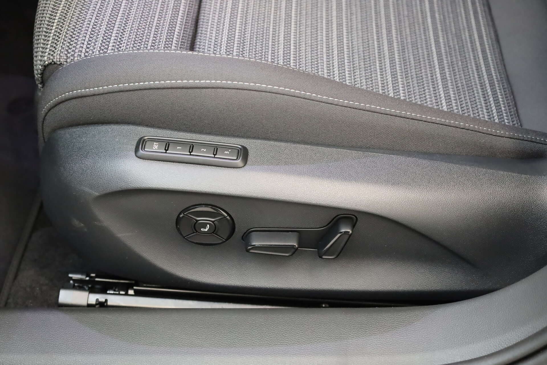 SKODA Superb Combi, photo 14 sur 17