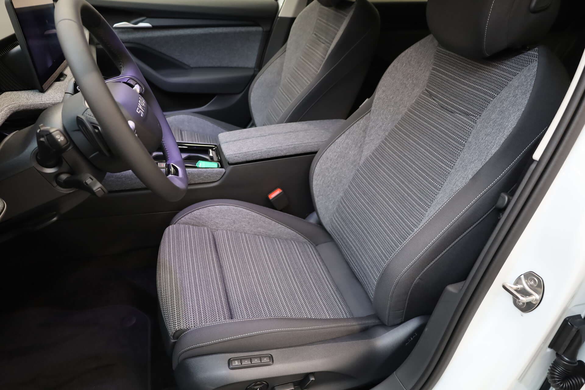 SKODA Superb Combi, photo 5 sur 17