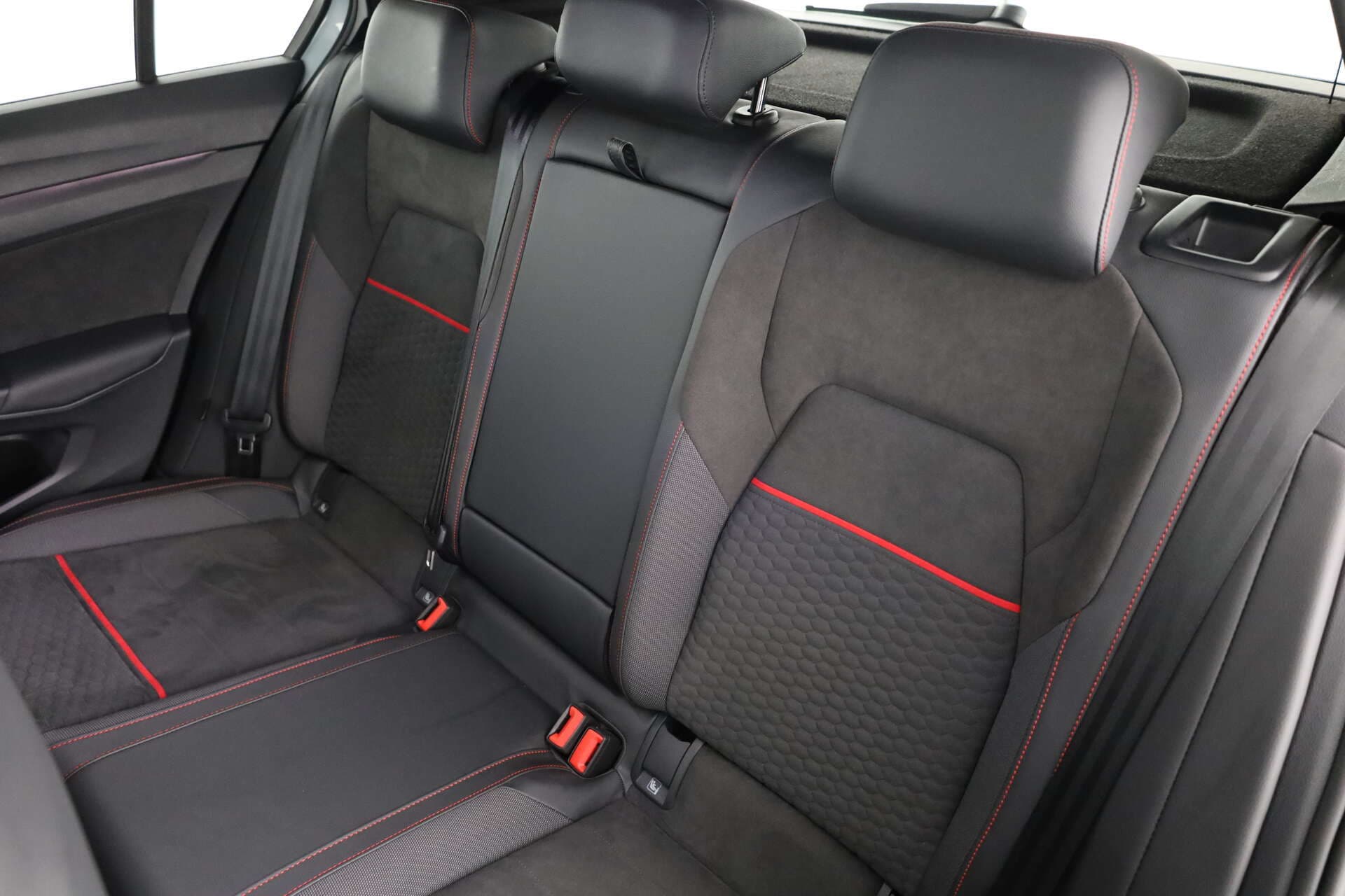 VOLKSWAGEN Golf, photo 12 sur 17