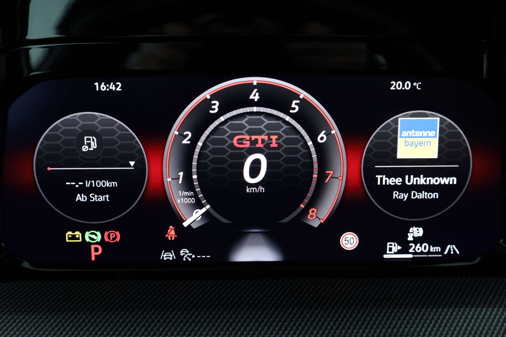 VOLKSWAGEN Golf, photo 14 sur 17