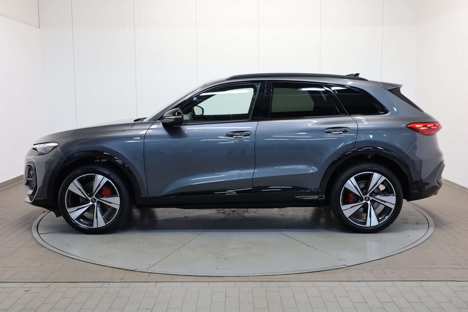 AUDI Q5, photo 4 sur 17
