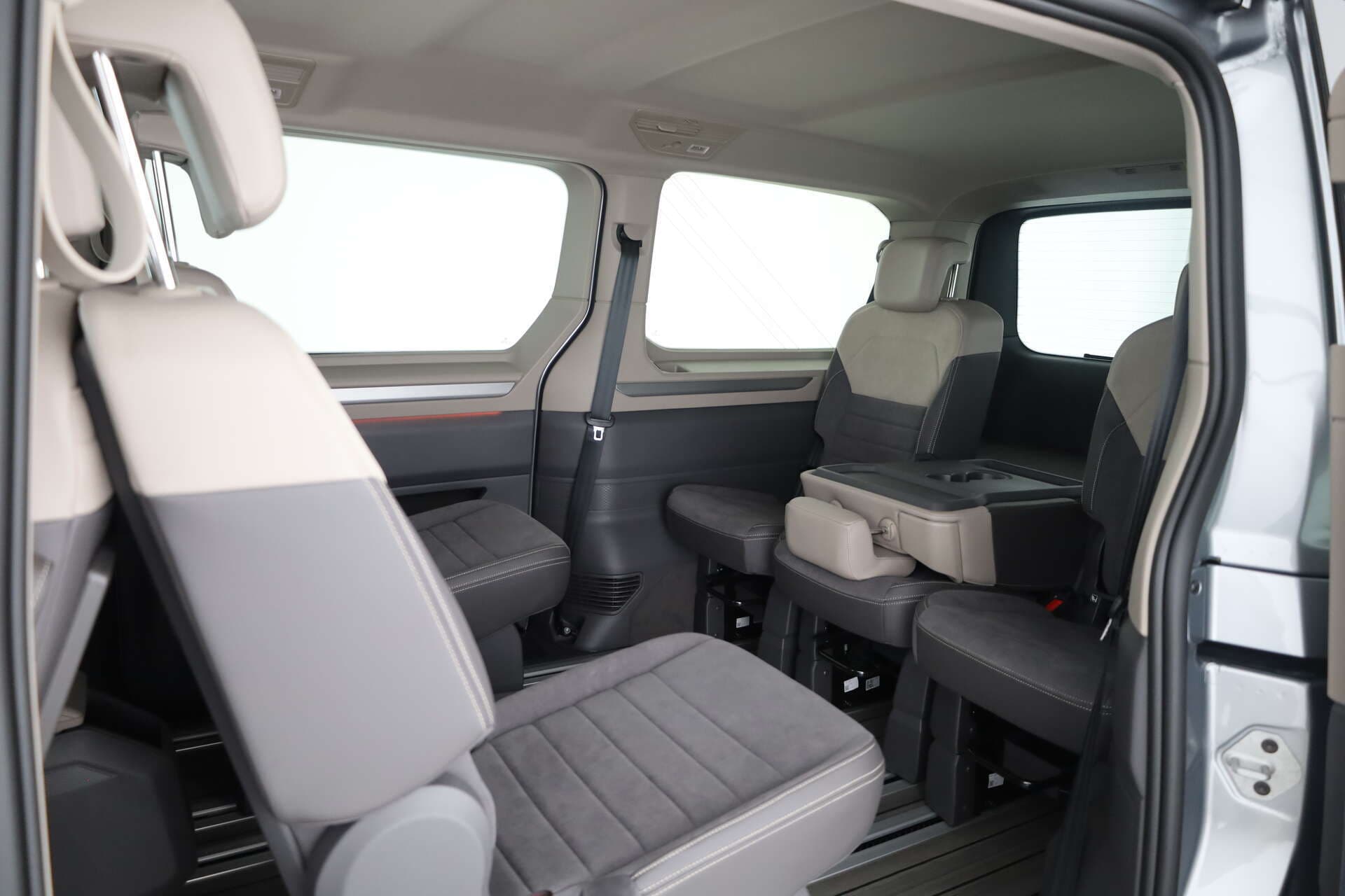 VOLKSWAGEN NUTZFAHRZEUGE T7 Multivan LÜ, photo 8 sur 17