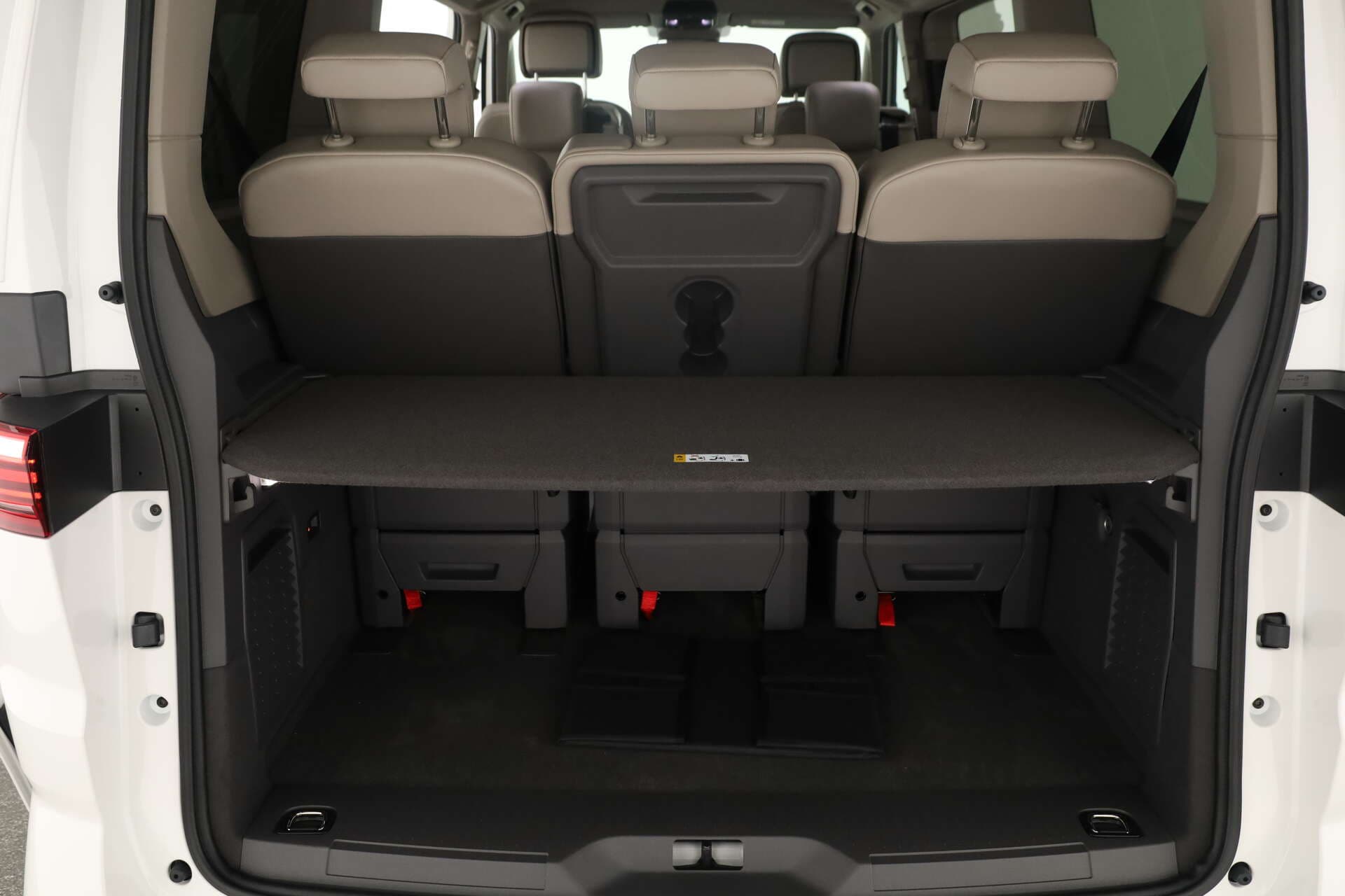 VOLKSWAGEN NUTZFAHRZEUGE T7 Multivan LÜ, photo 11 sur 17