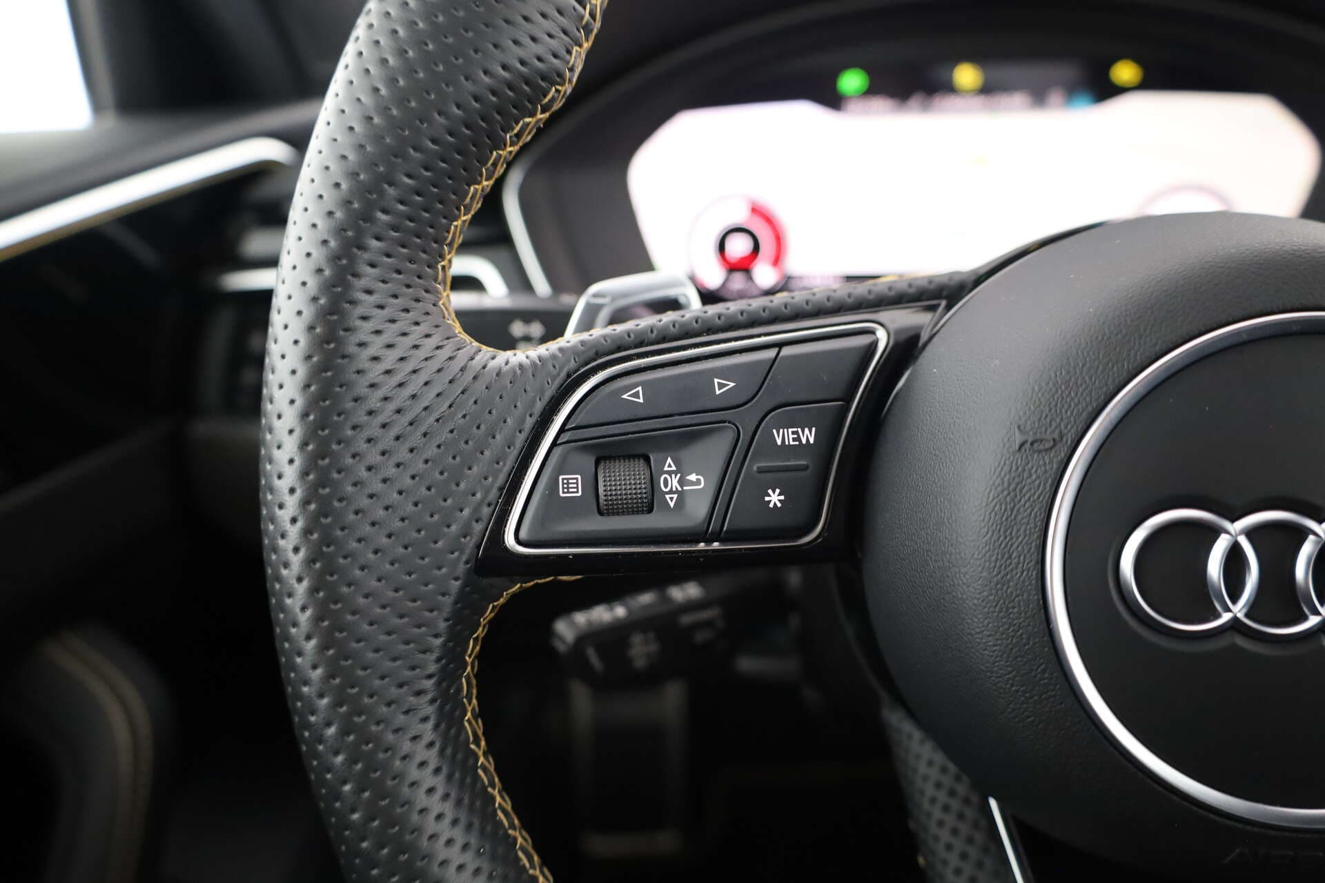 AUDI RS4 Avant, photo 13 sur 17