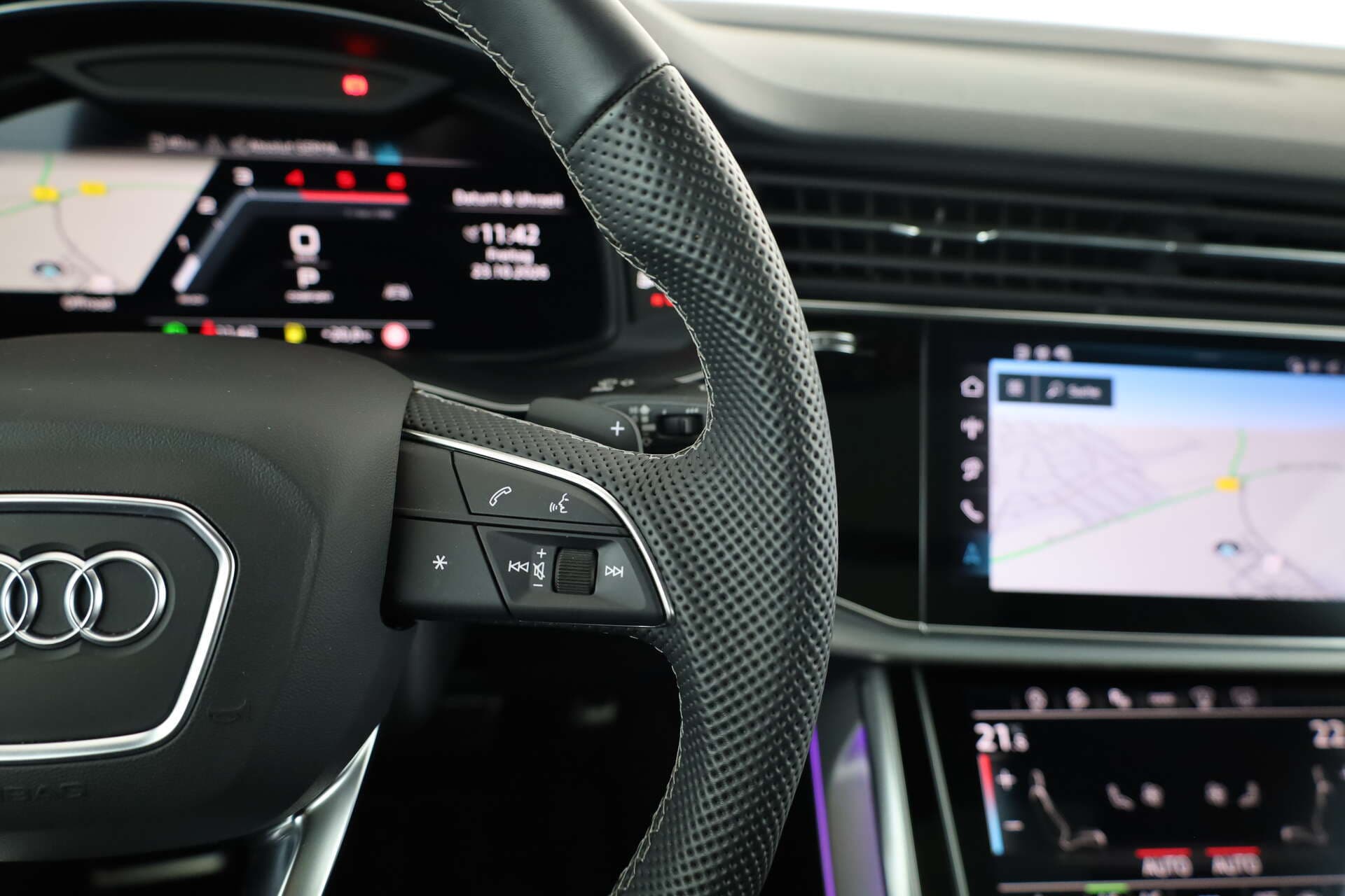 AUDI Q8, photo 15 sur 17