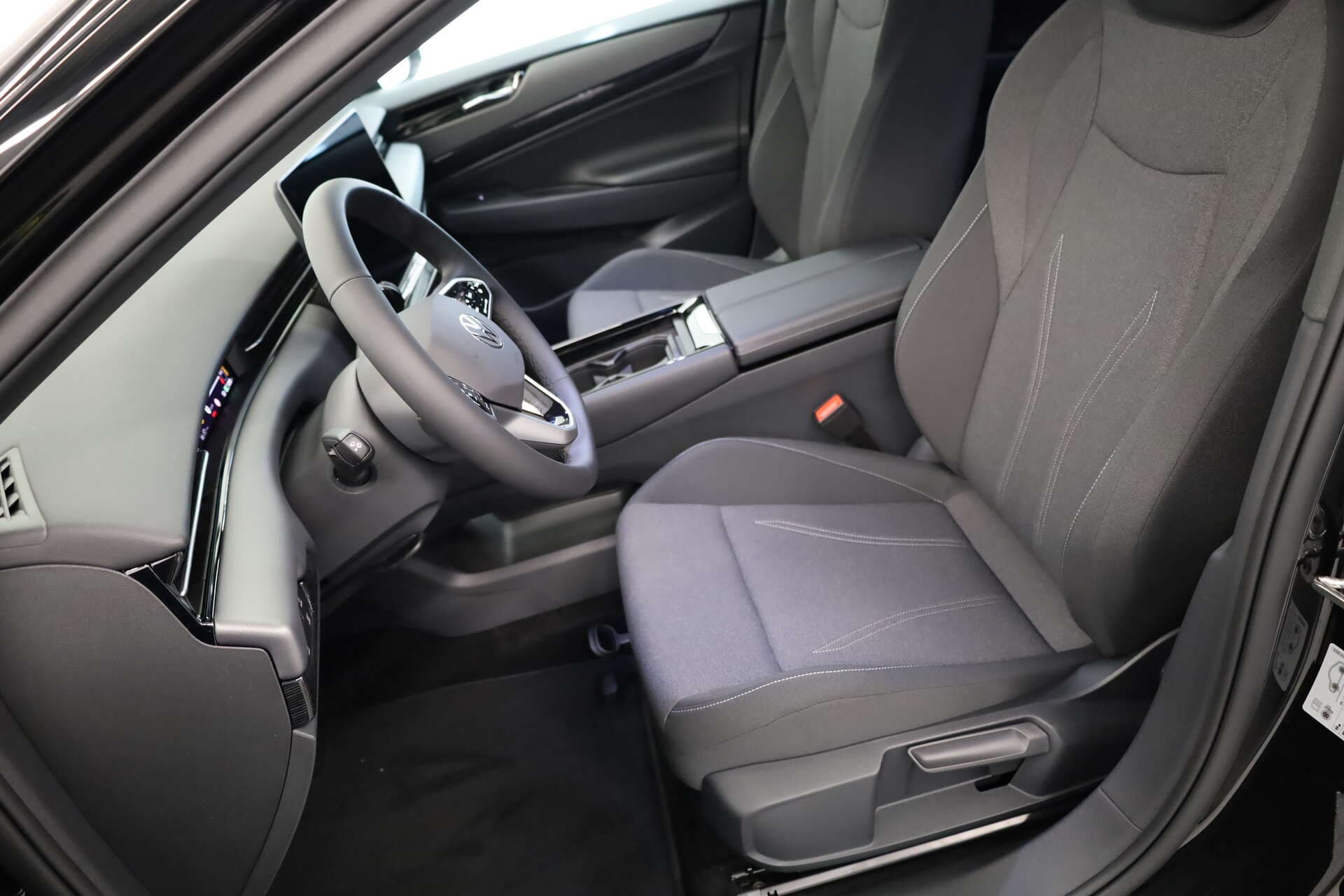VOLKSWAGEN ID.7, photo 4 sur 17