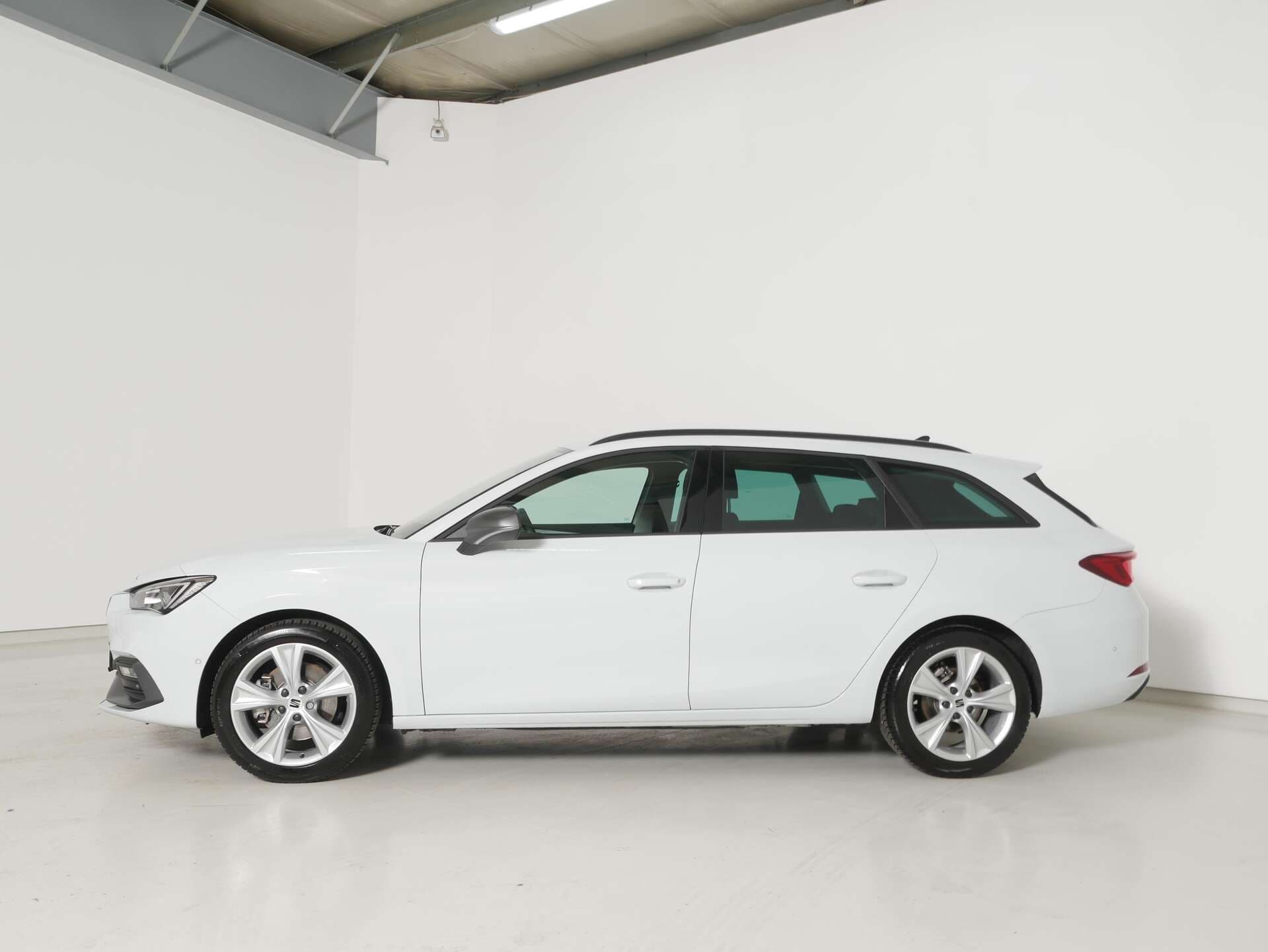 SEAT Leon Sportstourer, photo 2 sur 17