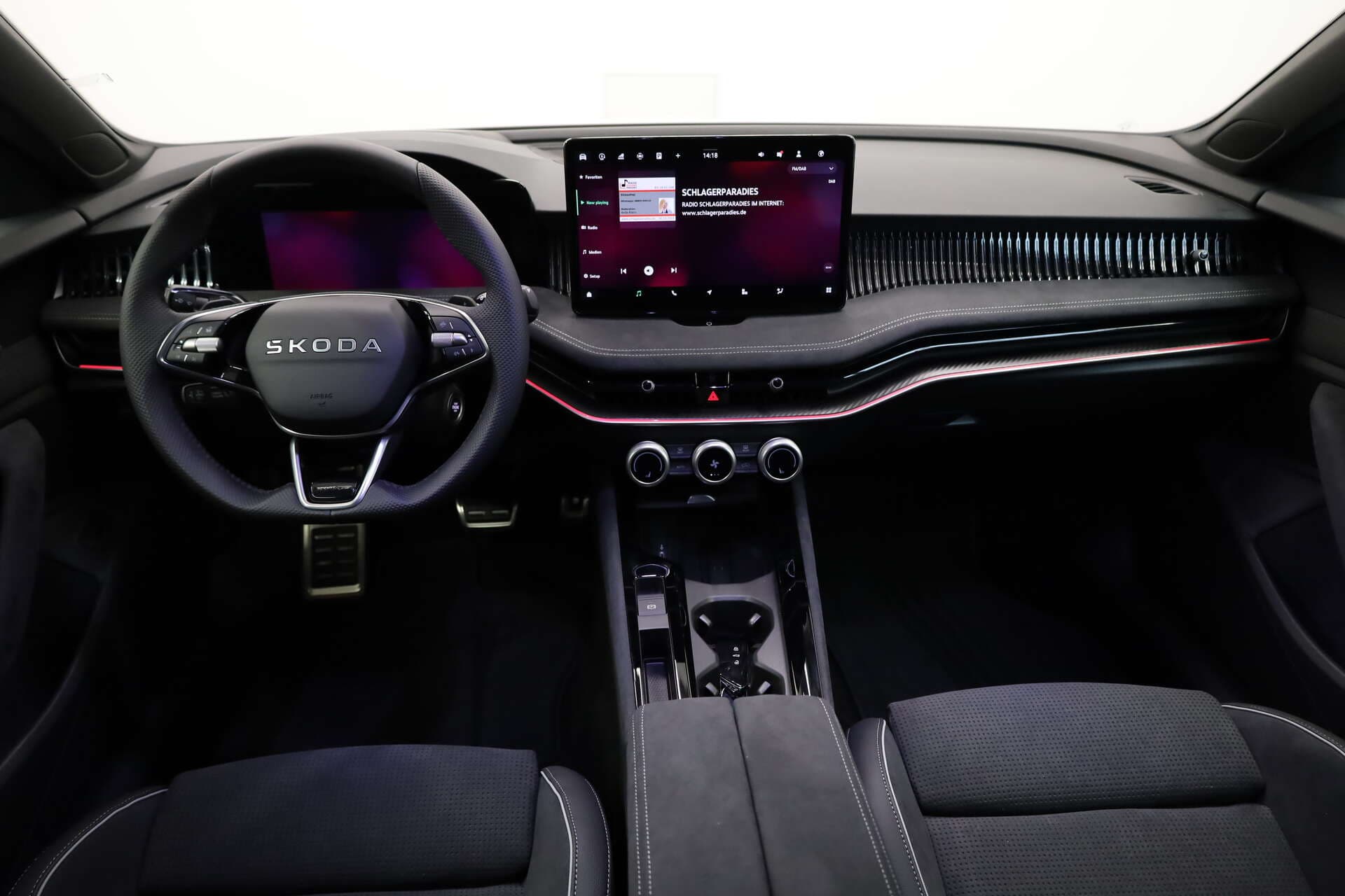 SKODA Superb Combi, photo 6 sur 17