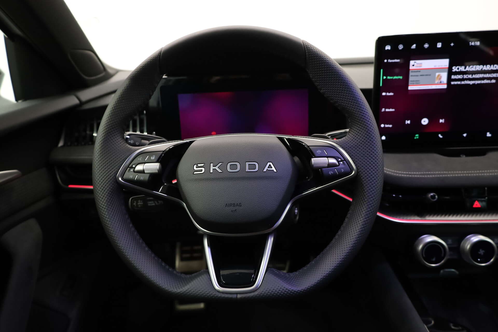 SKODA Superb Combi, photo 7 sur 17