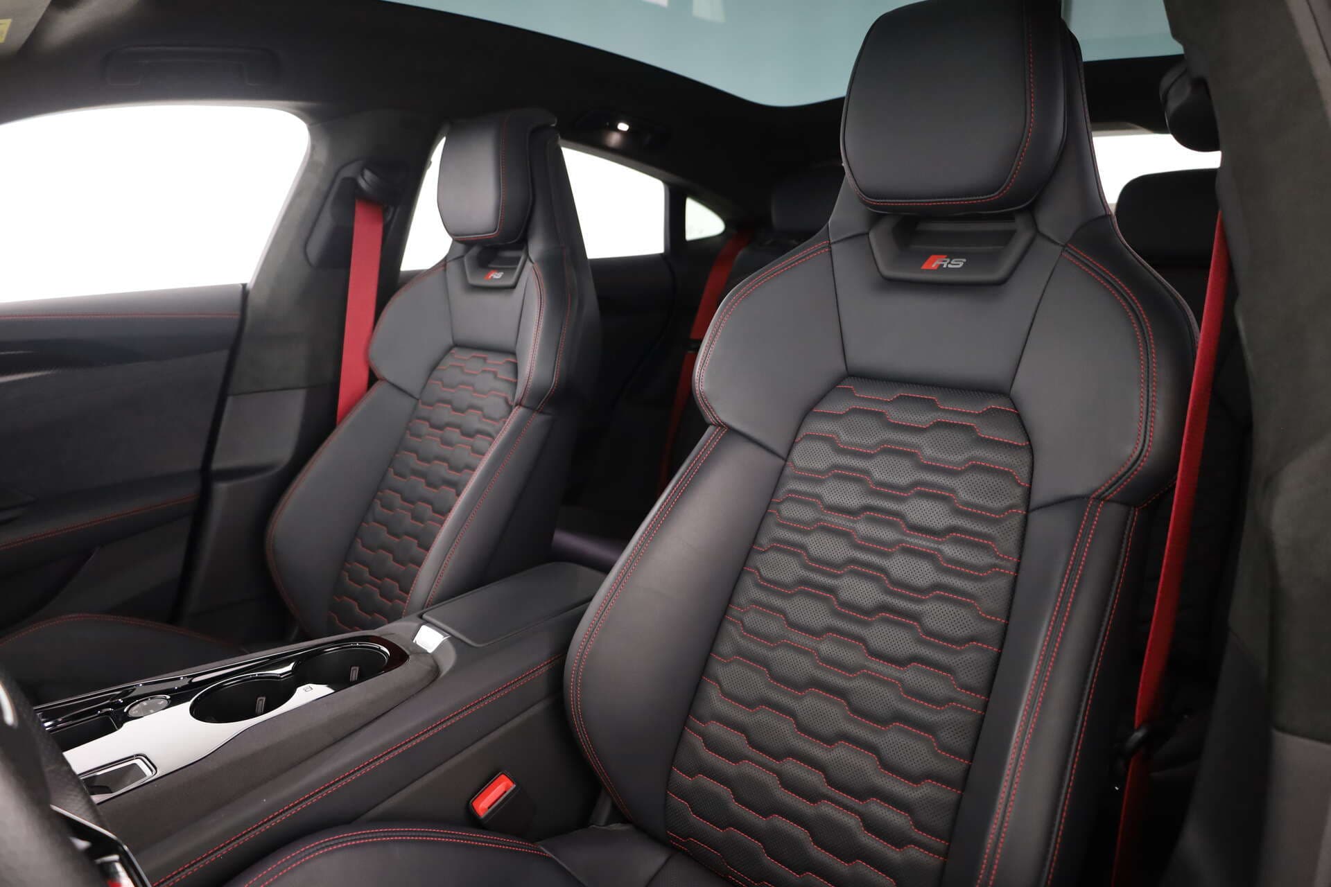 AUDI RS e-tron GT, photo 9 sur 17