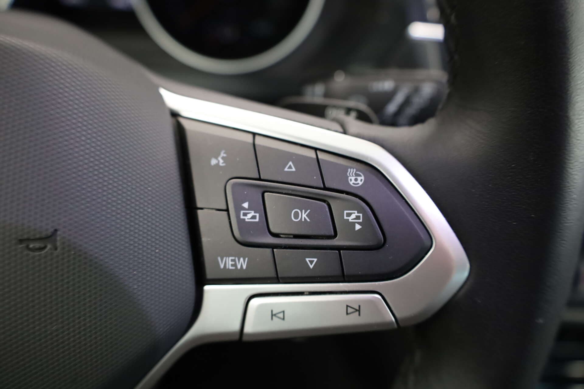 VOLKSWAGEN Tiguan, photo 12 sur 17