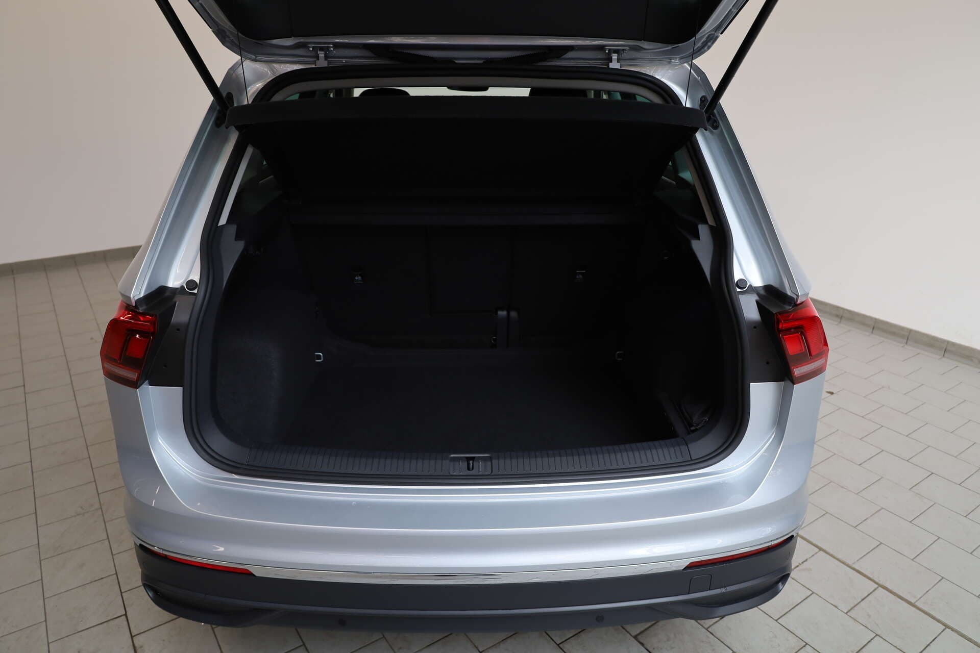 VOLKSWAGEN Tiguan, photo 17 sur 17