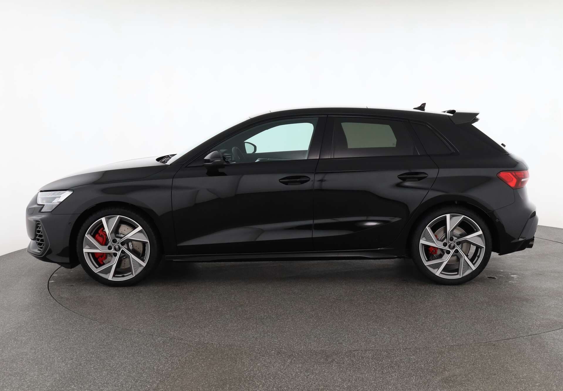 AUDI S3 Sportback, photo 3 sur 13