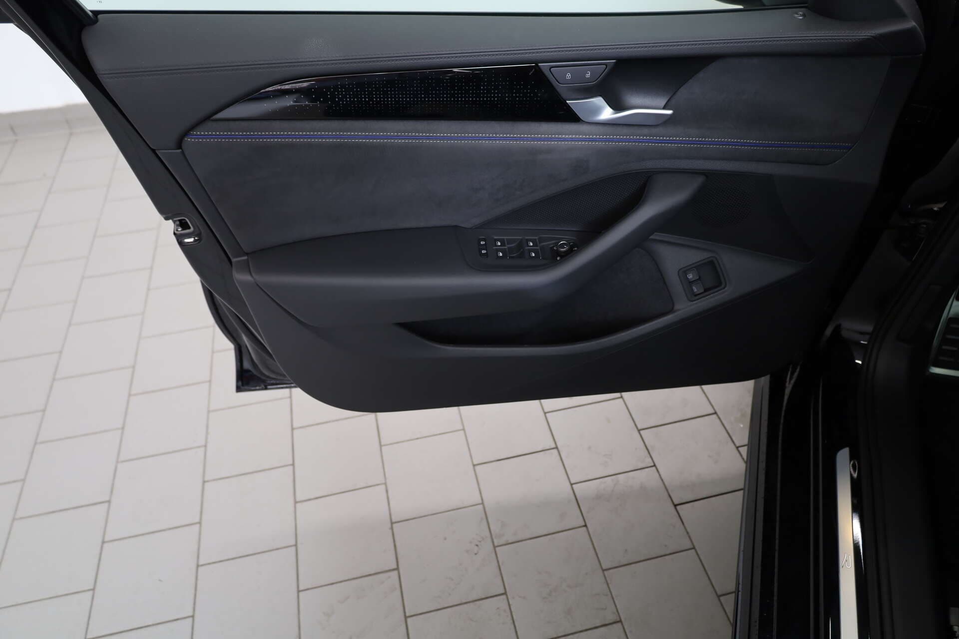 VOLKSWAGEN Passat, photo 15 sur 17