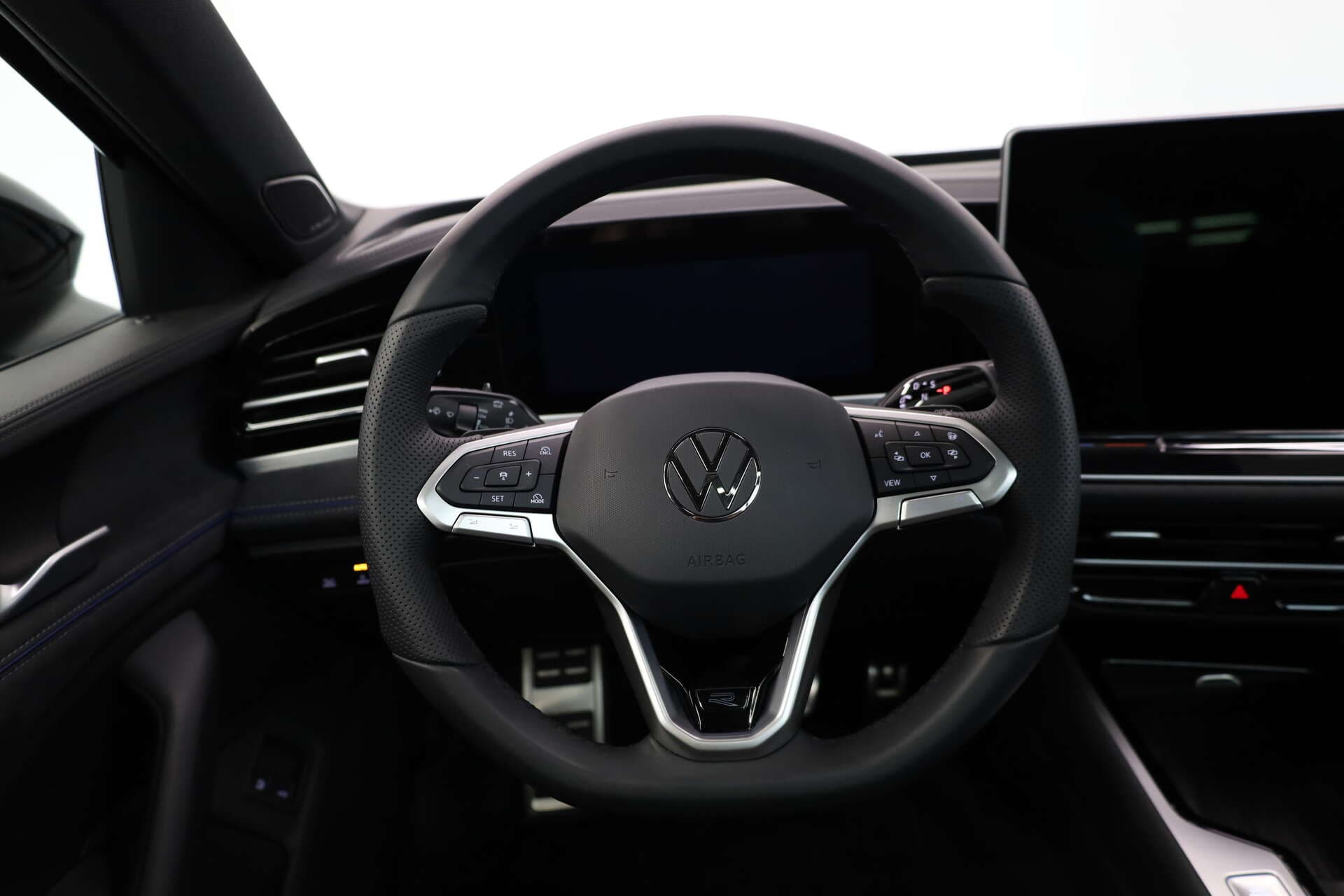 VOLKSWAGEN Passat, photo 8 sur 17