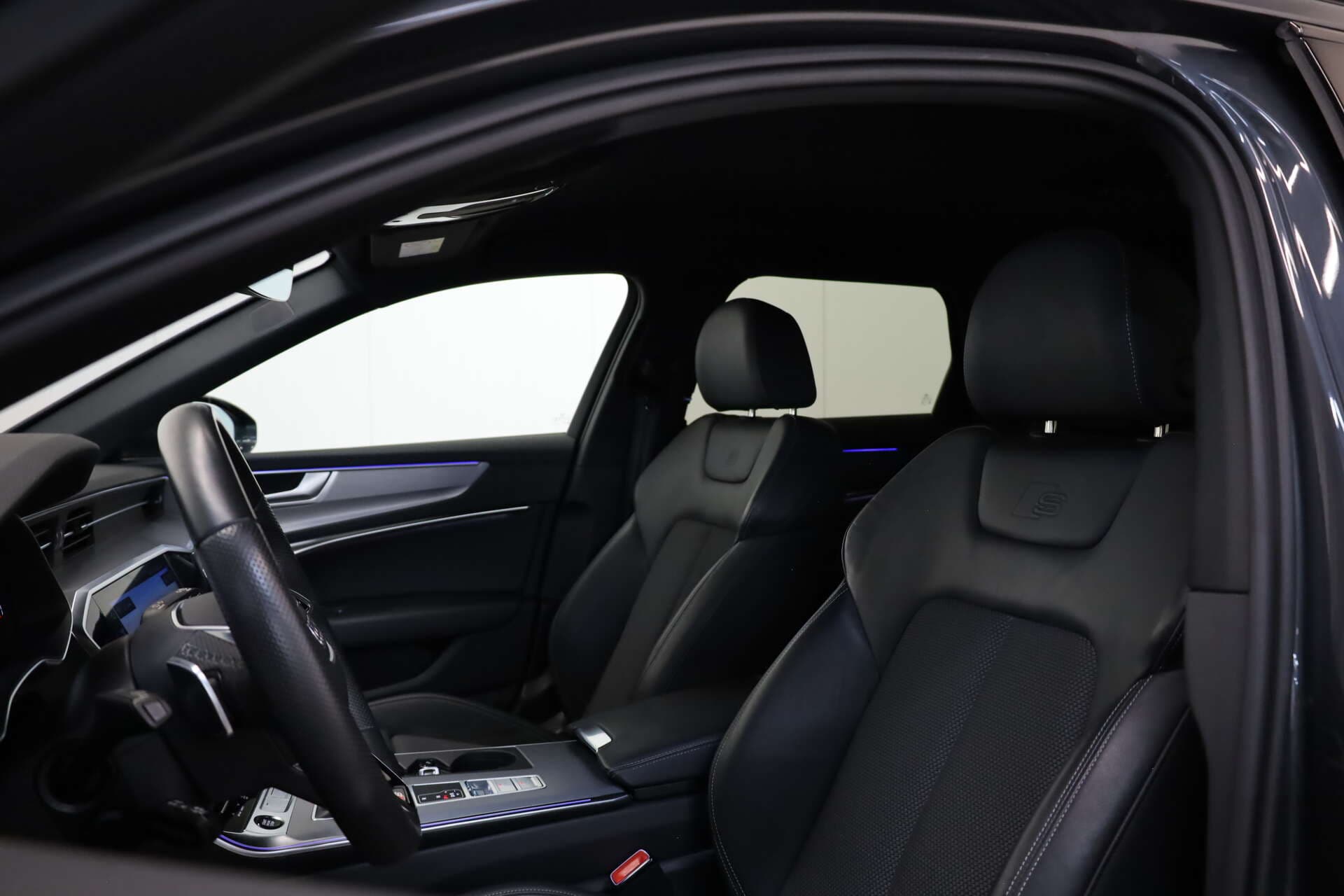AUDI A6 Avant, photo 9 sur 17