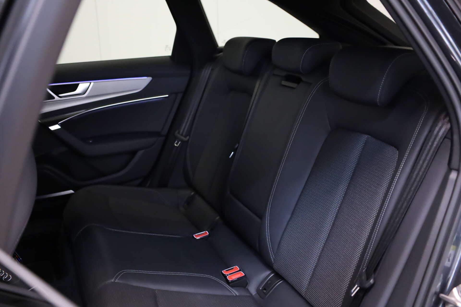 AUDI A6 Avant, photo 10 sur 17