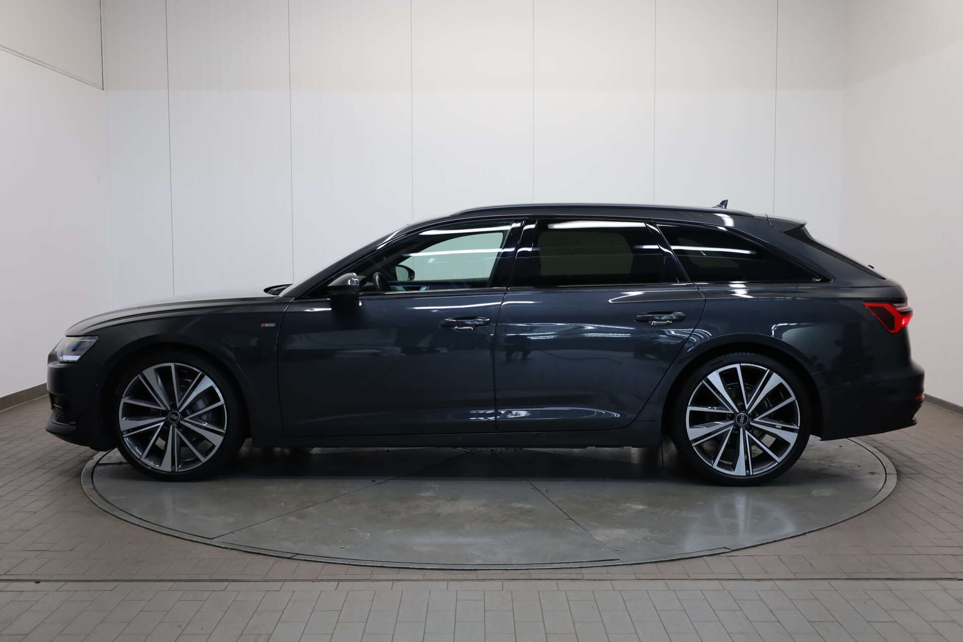 AUDI A6 Avant, photo 4 sur 17
