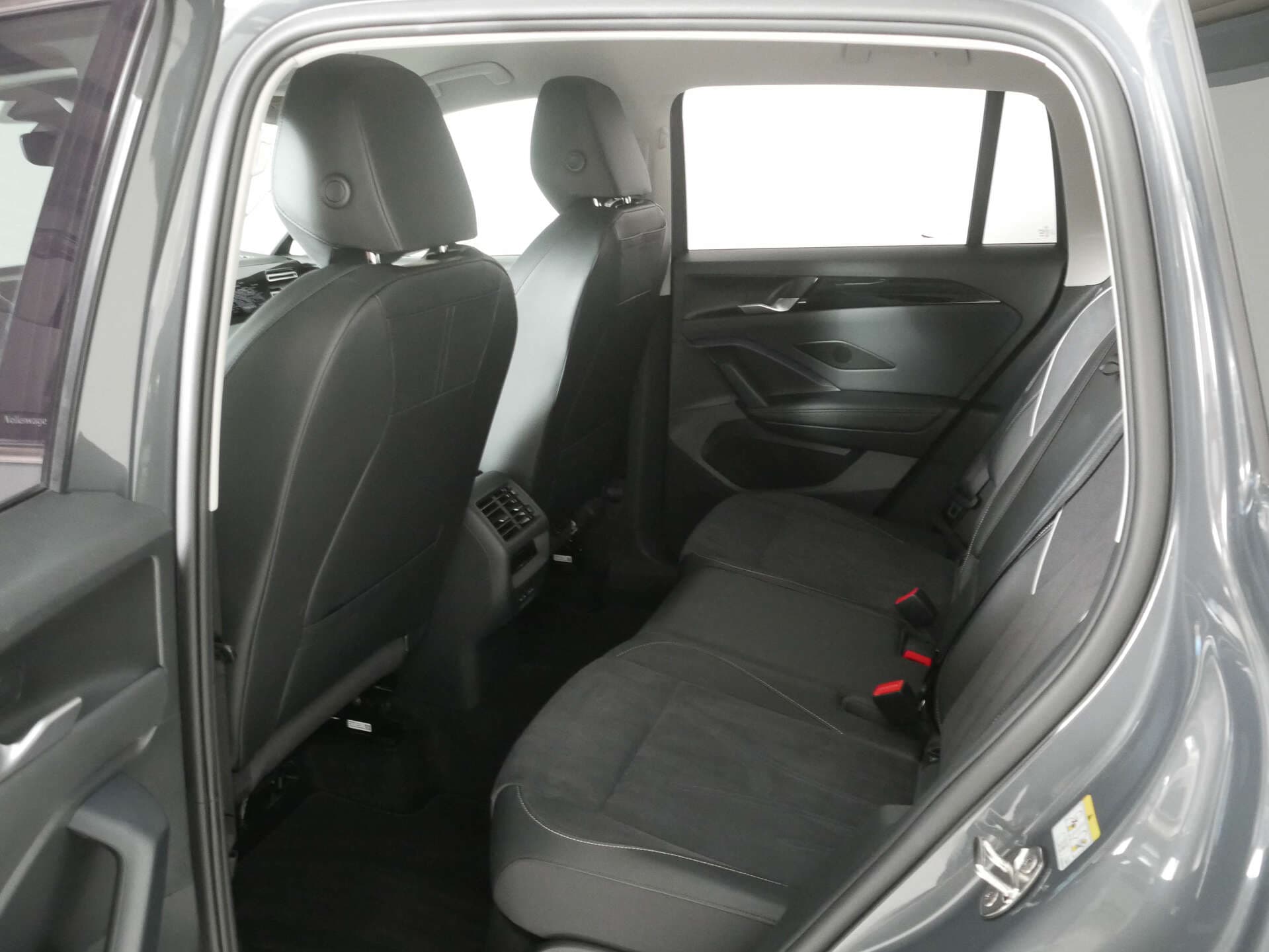 VOLKSWAGEN Tiguan, photo 11 sur 17