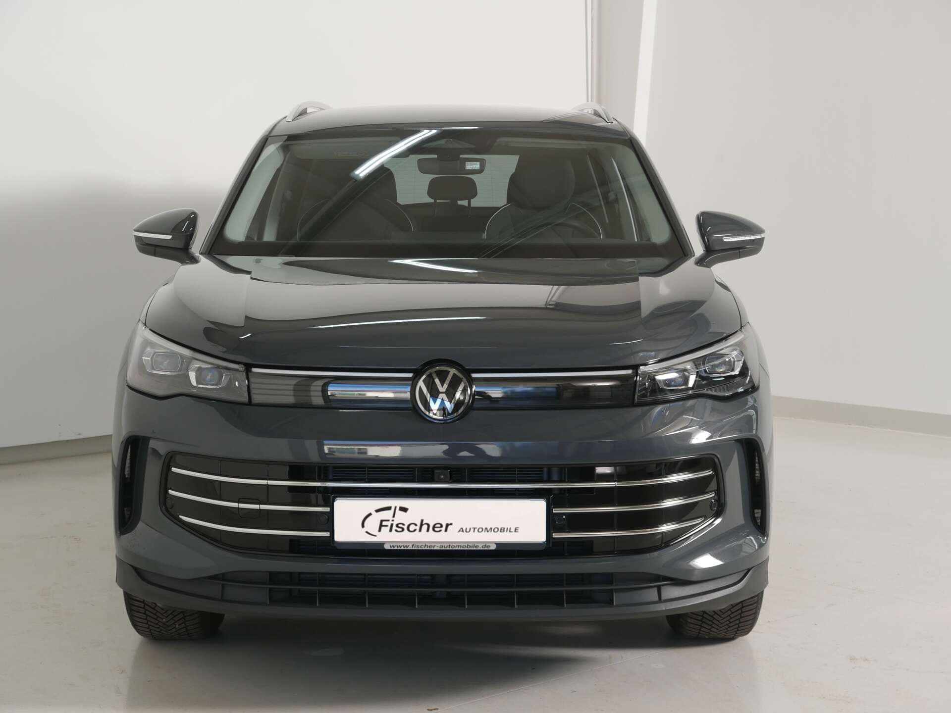 VOLKSWAGEN Tiguan, photo 1 sur 17