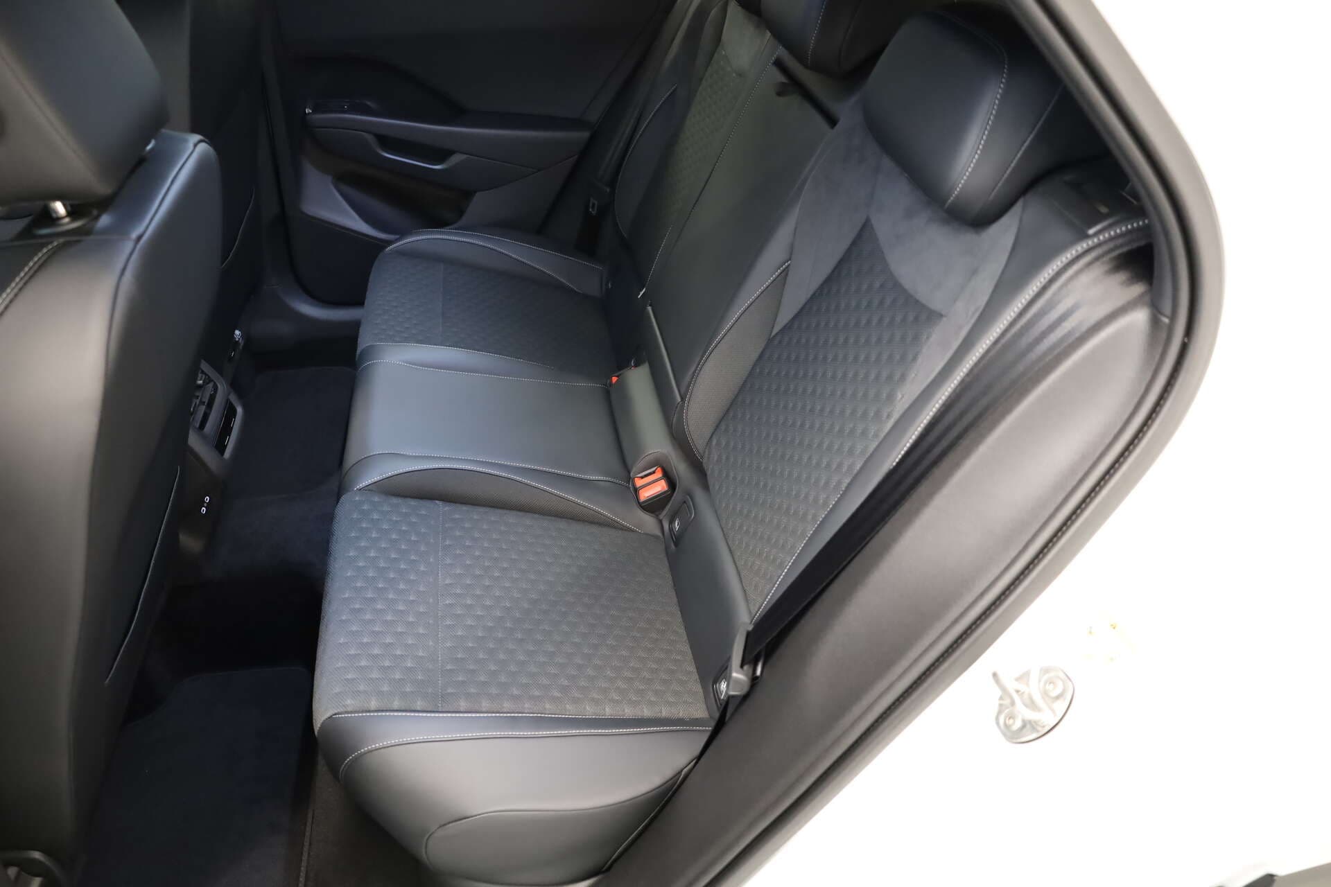 VOLKSWAGEN T-Roc, photo 13 sur 17
