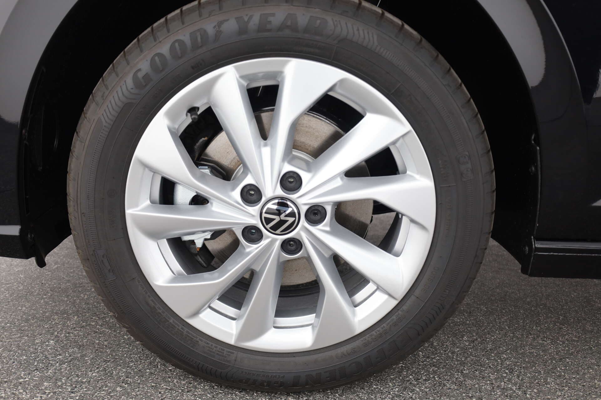 VOLKSWAGEN Polo, photo 7 sur 17