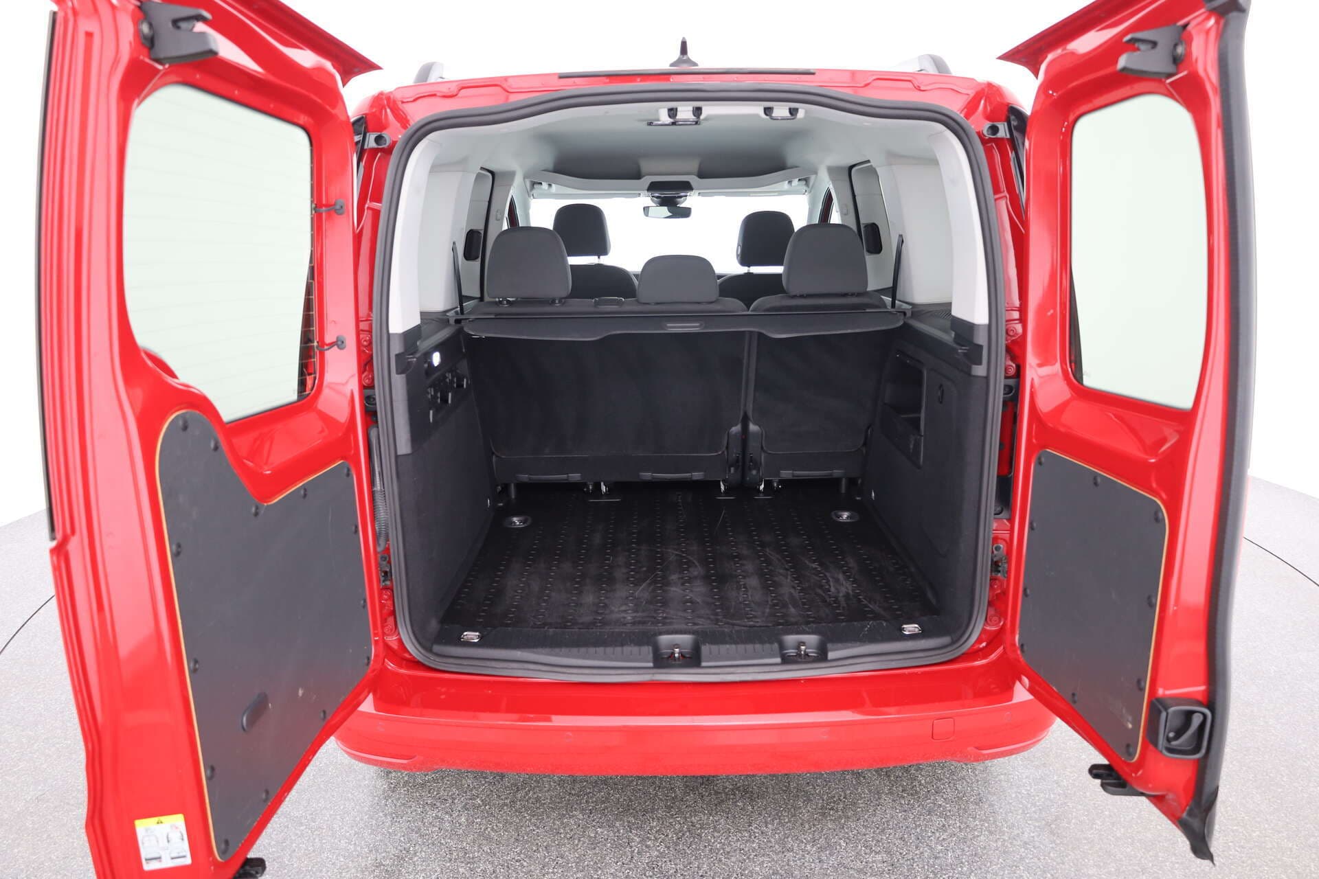 VOLKSWAGEN NUTZFAHRZEUGE Caddy, photo 11 sur 17