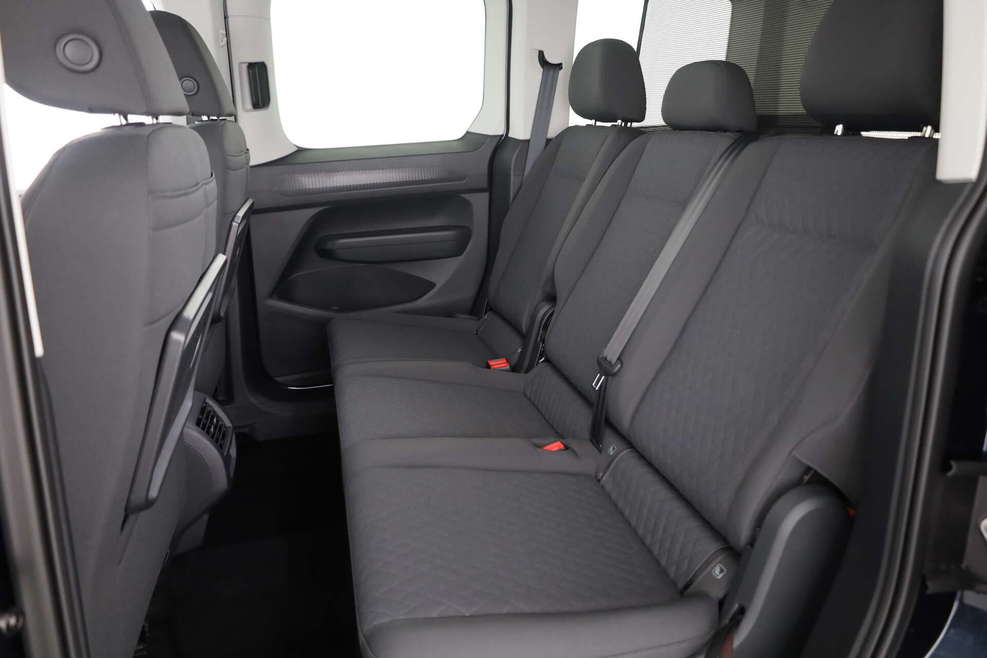 VOLKSWAGEN NUTZFAHRZEUGE Caddy Life, photo 10 sur 17
