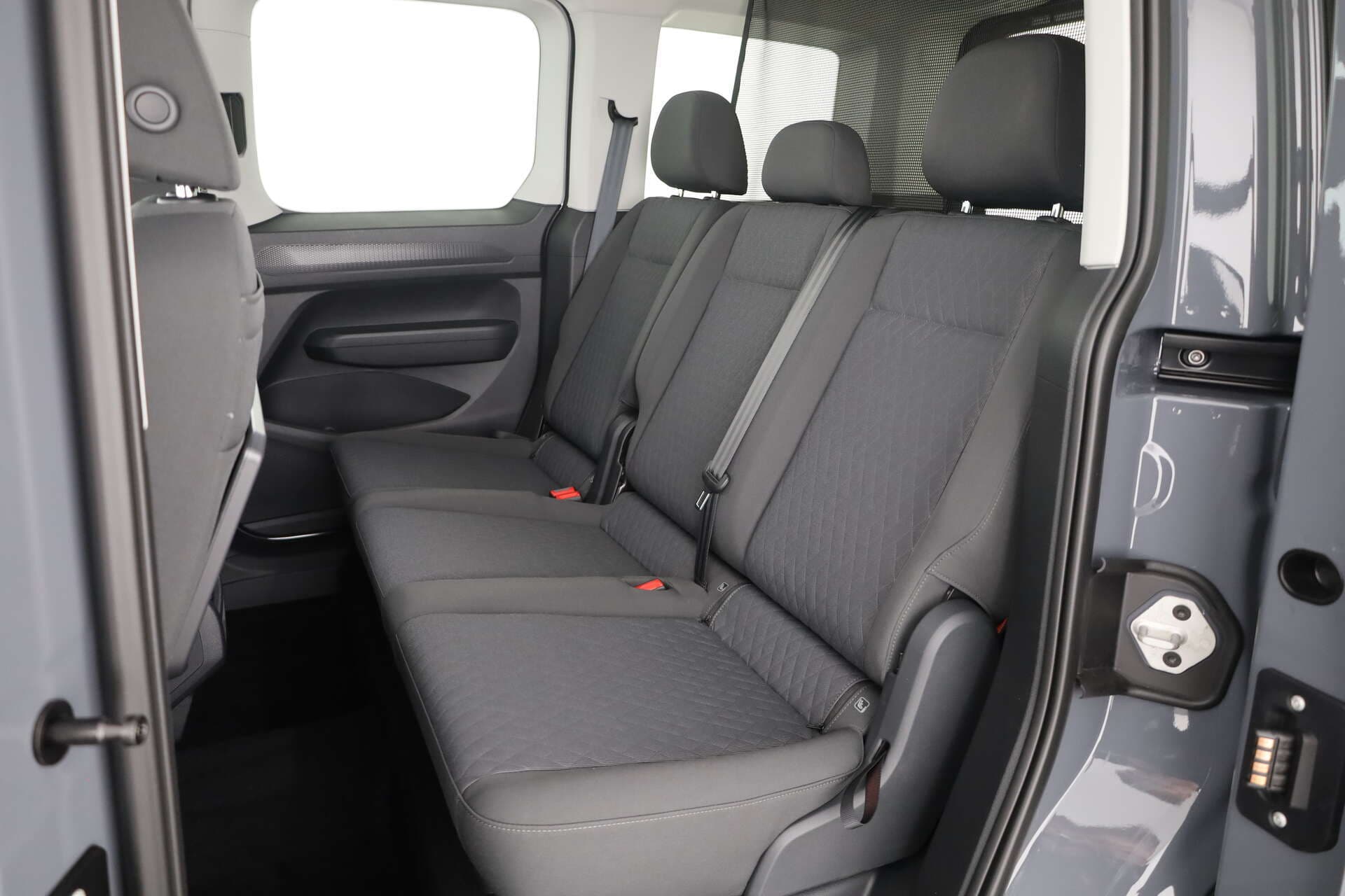 VOLKSWAGEN NUTZFAHRZEUGE Caddy Life, photo 10 sur 17