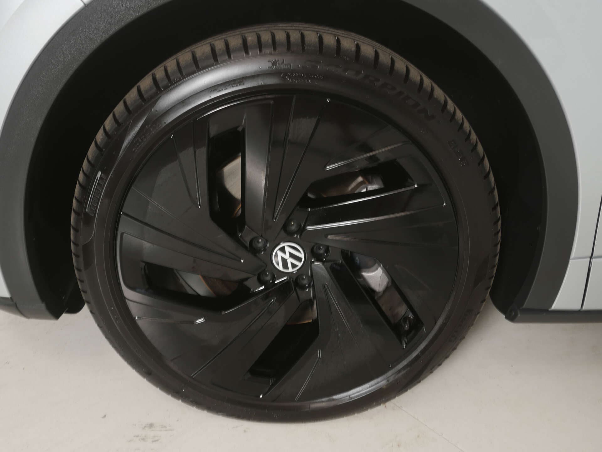 VOLKSWAGEN ID.5, photo 15 sur 17