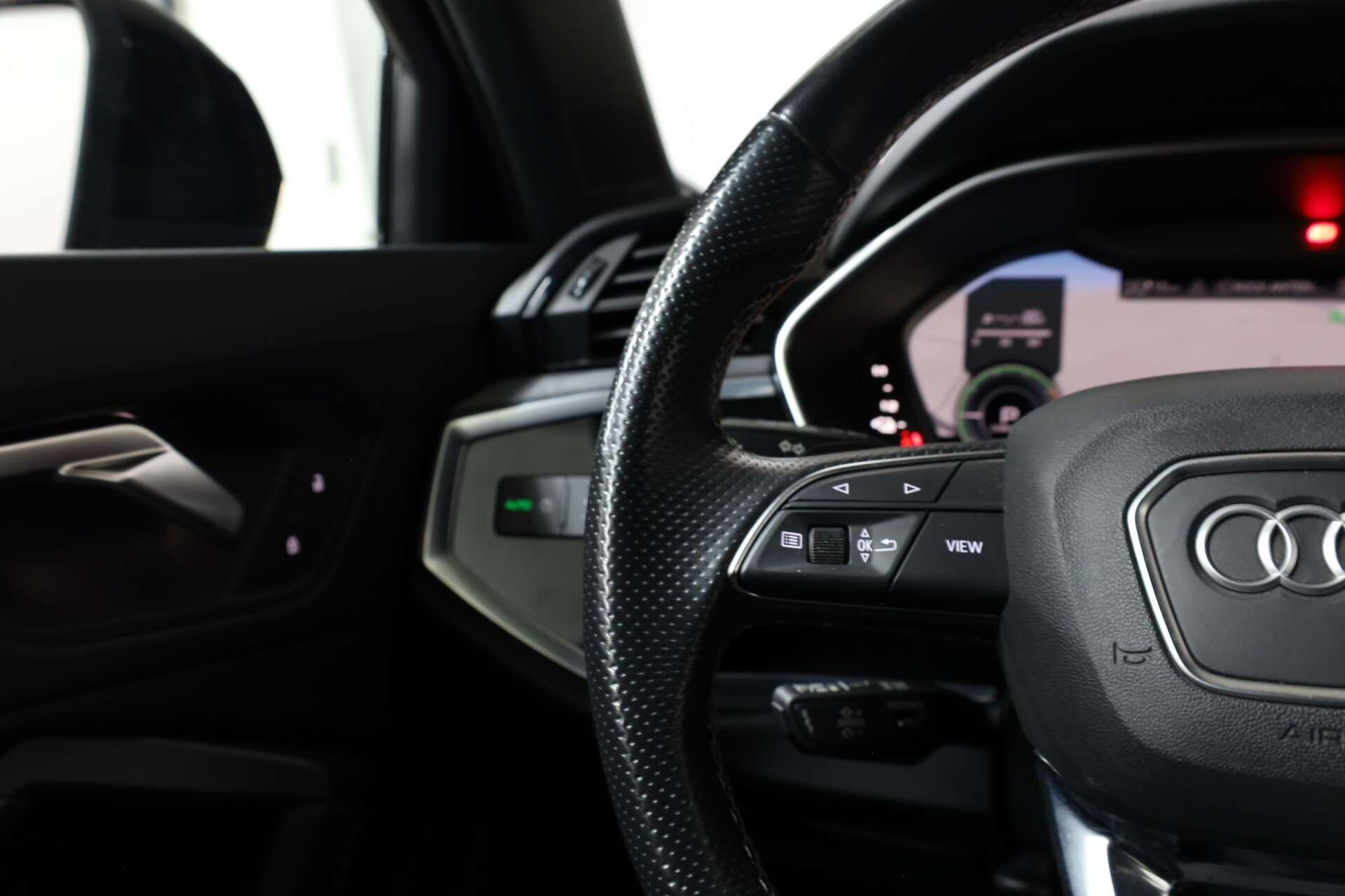 AUDI Q3, photo 14 sur 17