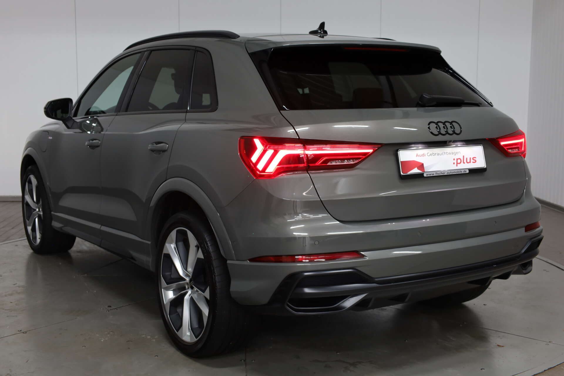 AUDI Q3, photo 3 sur 17
